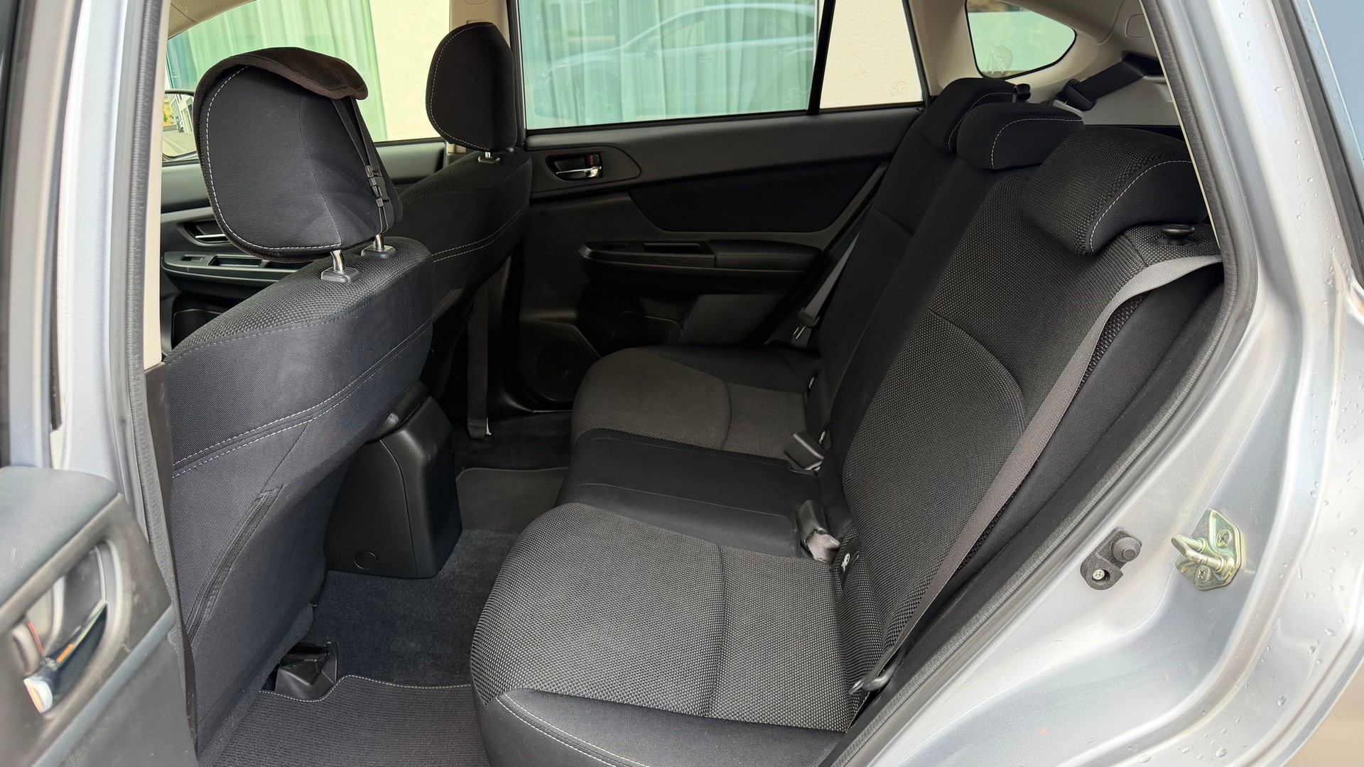 SUBARU XV 2.0 Swiss Three AWD CVT-image-11