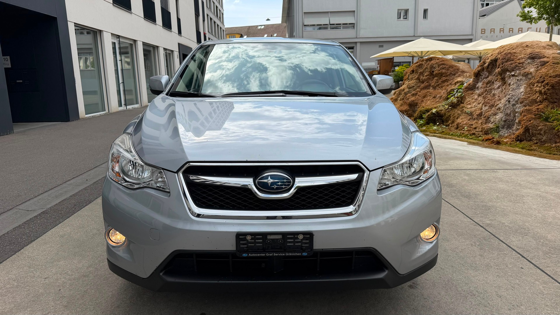 SUBARU XV 2.0 Swiss Three AWD CVT-image-2