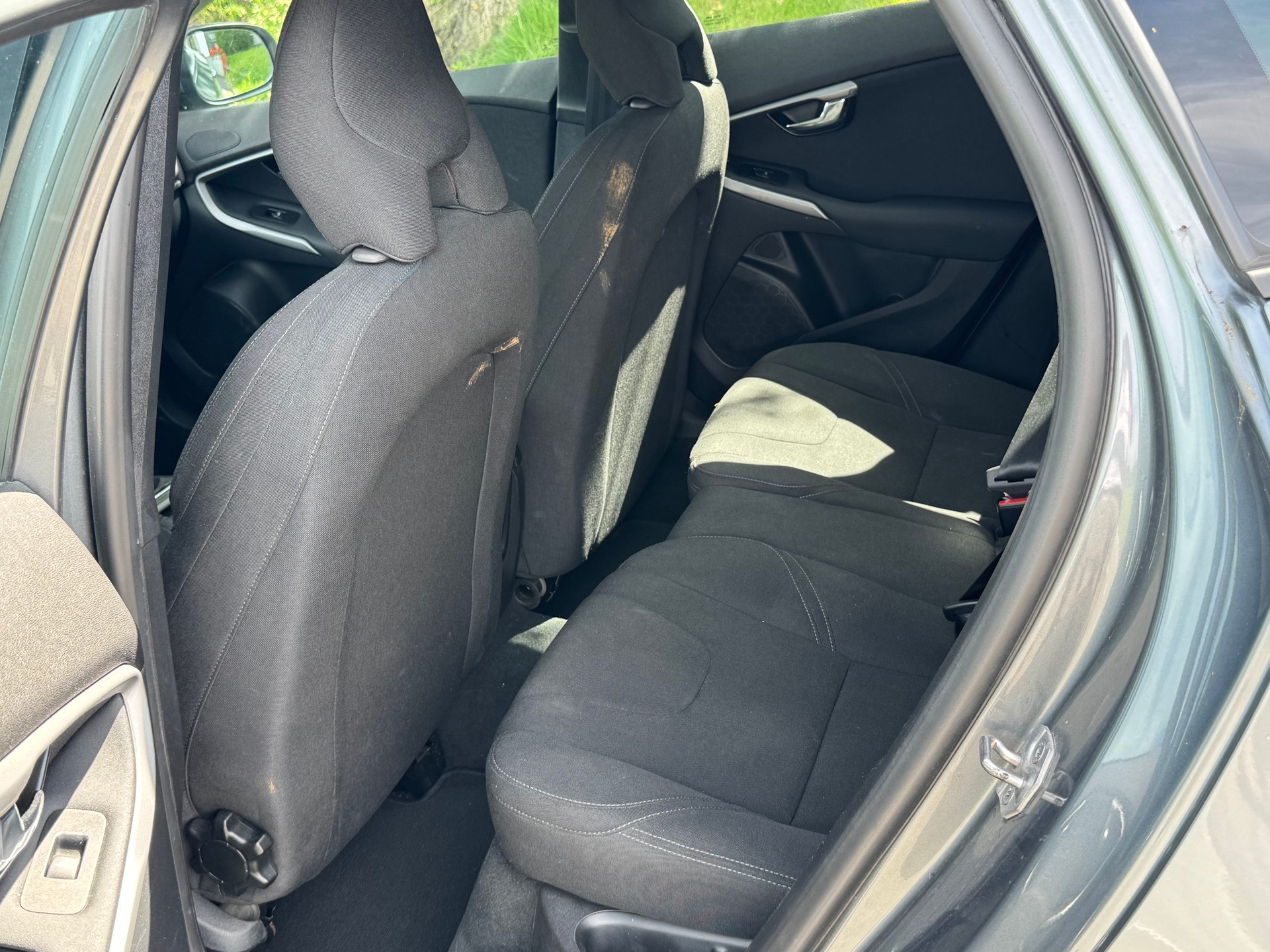 VOLVO V40 D2-image-13