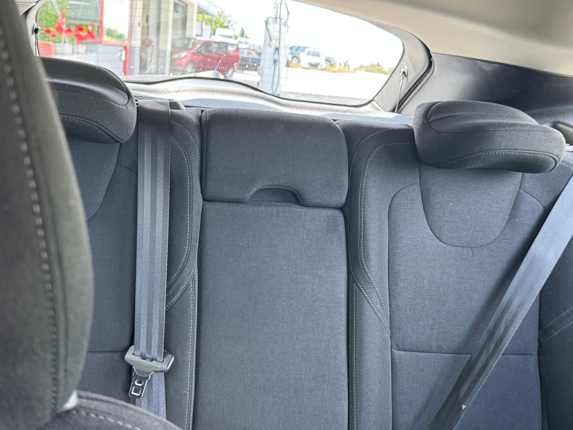 VOLVO V40 D2-image-7