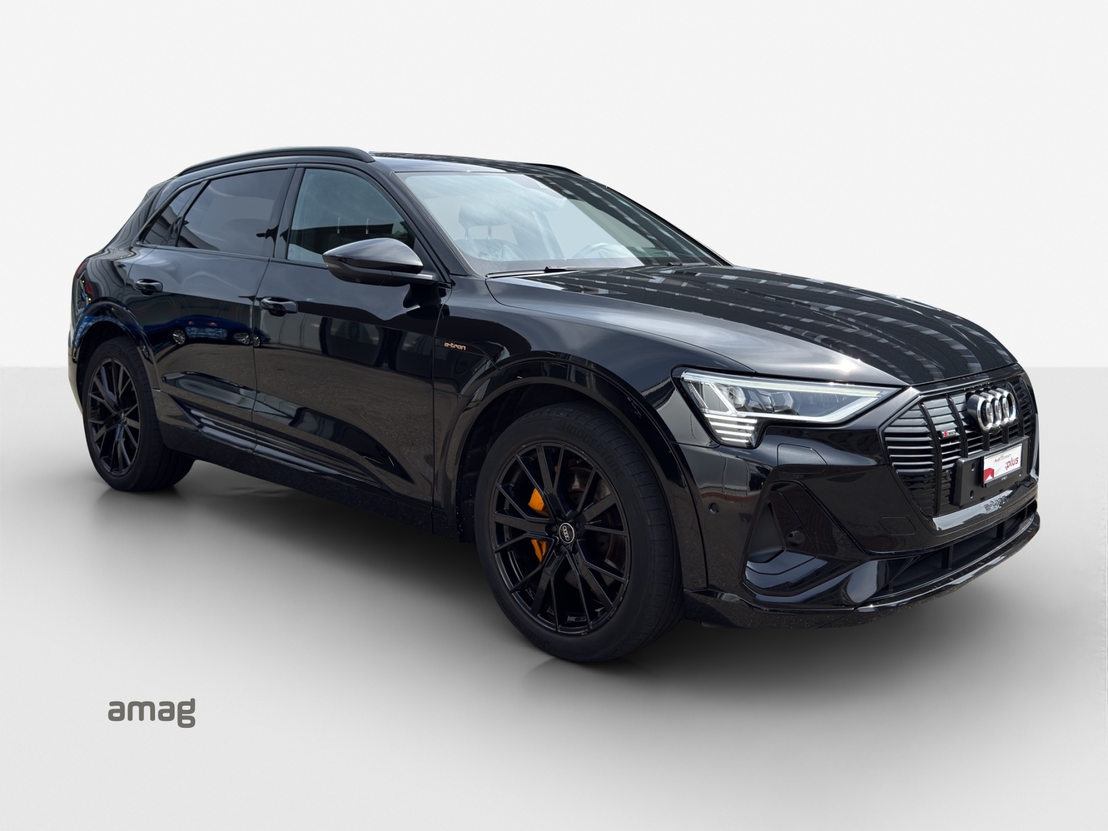 AUDI e-tron 55 S Line Black Edition quattro-image-6
