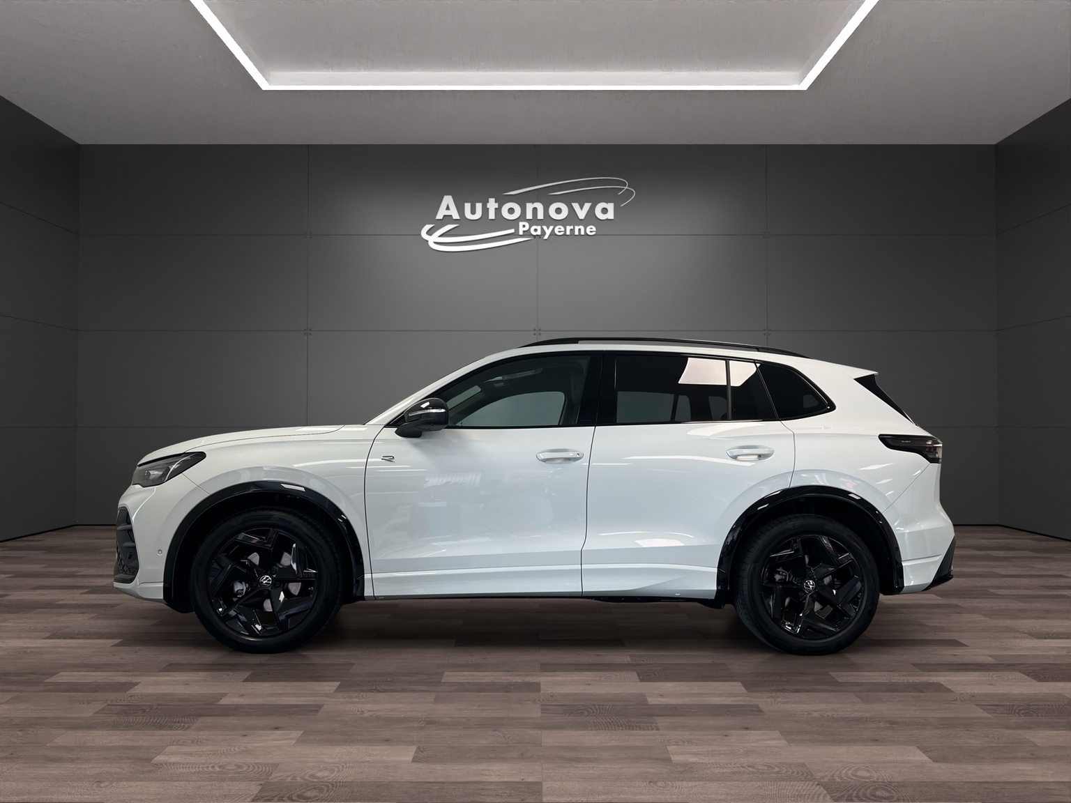 VW Tiguan 1.5 TSI evo2 mHEV R-Line DSG-image-2