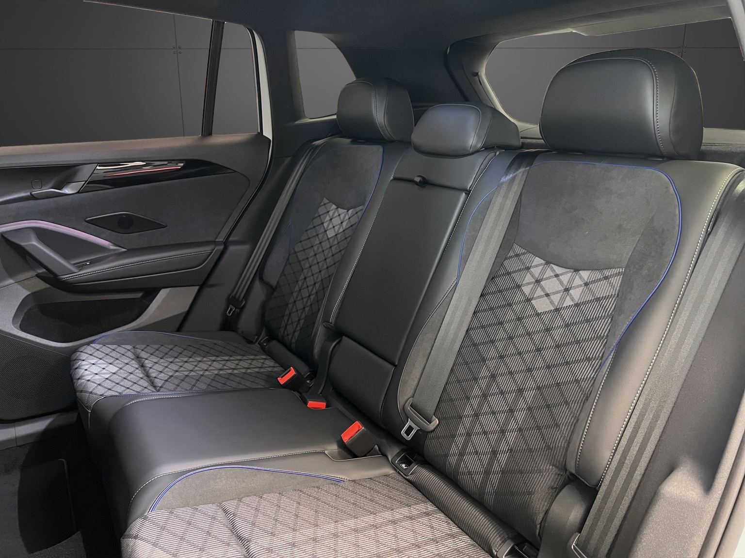 VW Tiguan 1.5 TSI evo2 mHEV R-Line DSG-image-8