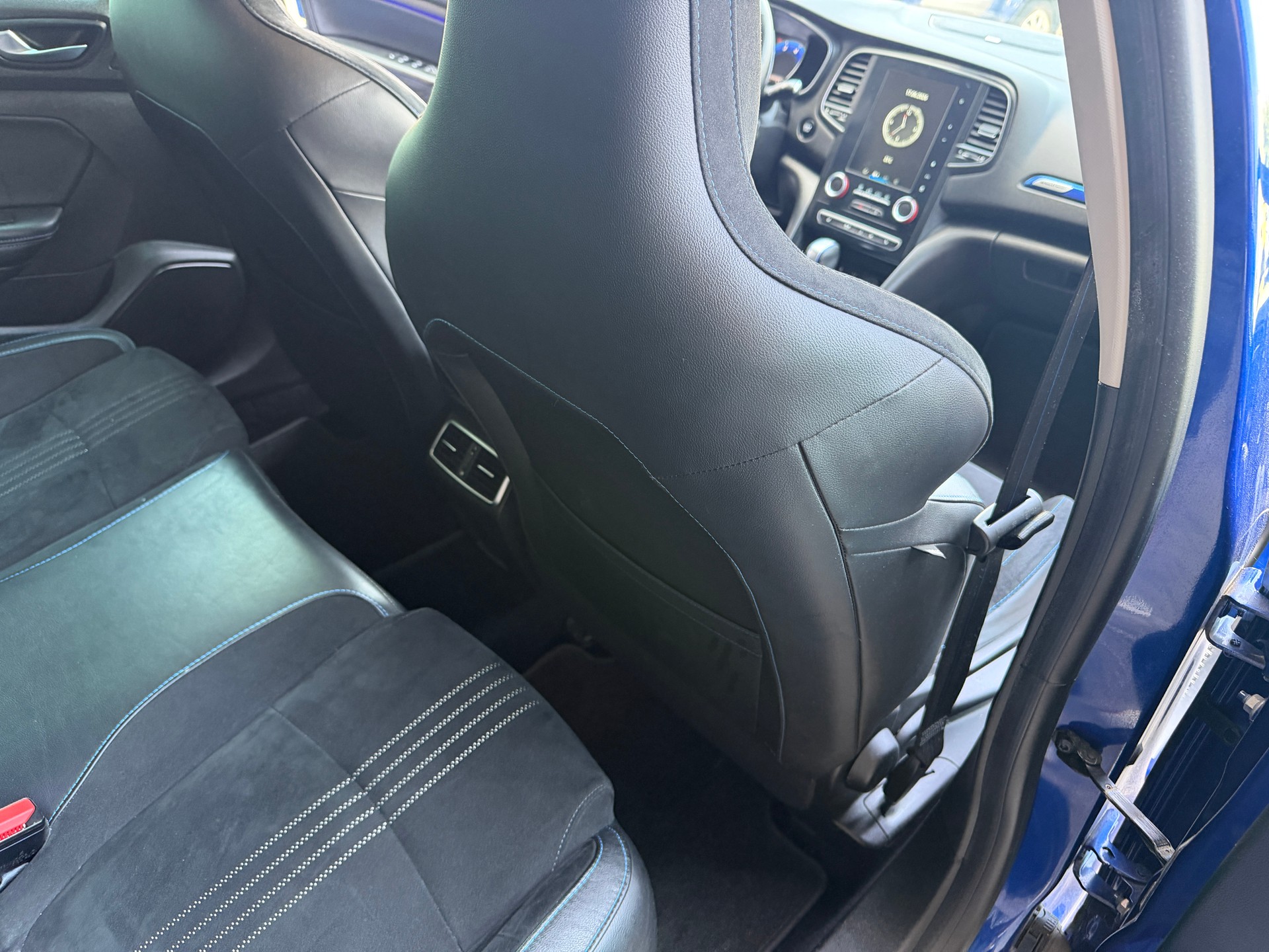 RENAULT Mégane Grandtour 1.6 dCi GT Limited EDC-image-7