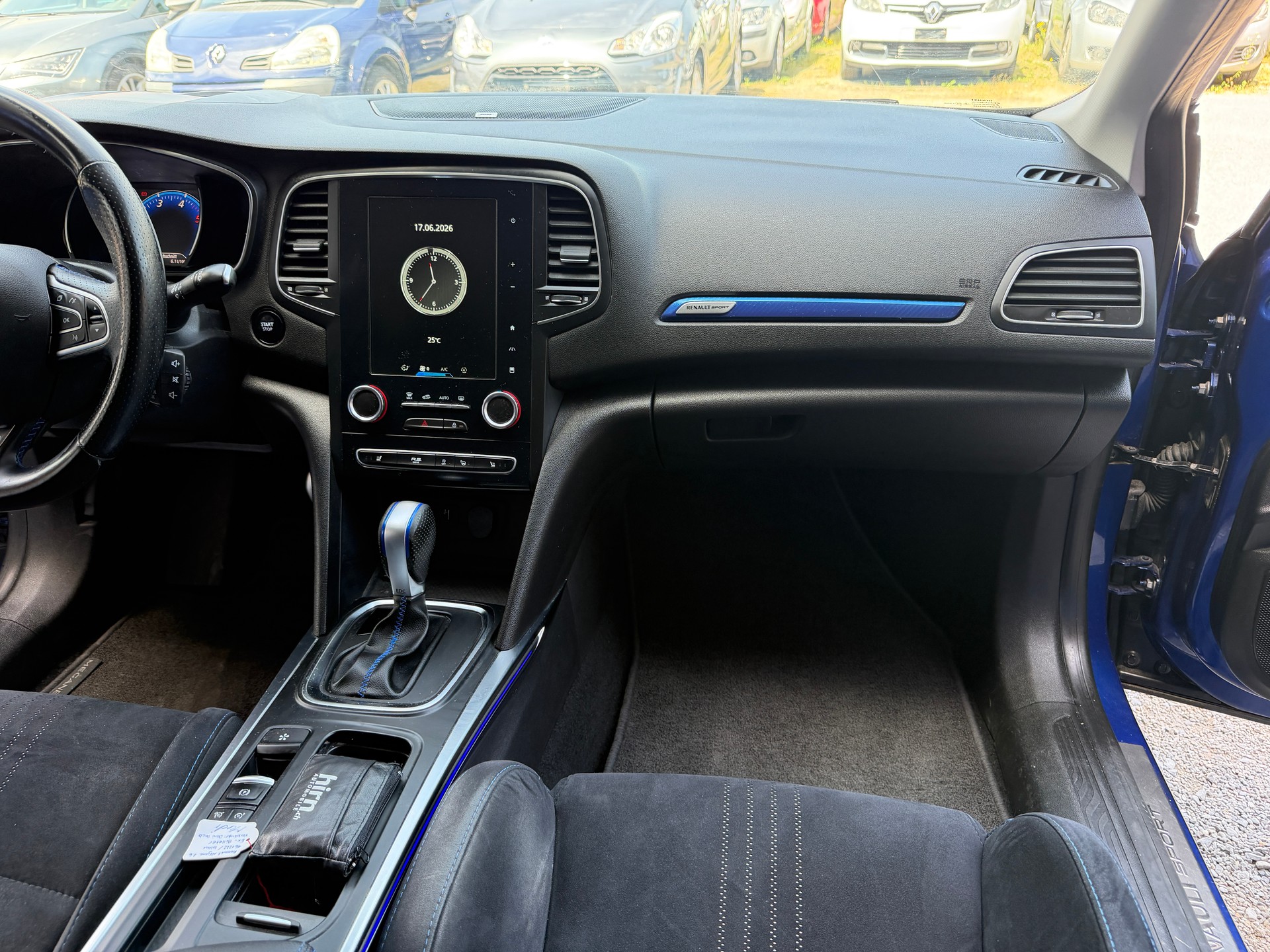 RENAULT Mégane Grandtour 1.6 dCi GT Limited EDC-image-6
