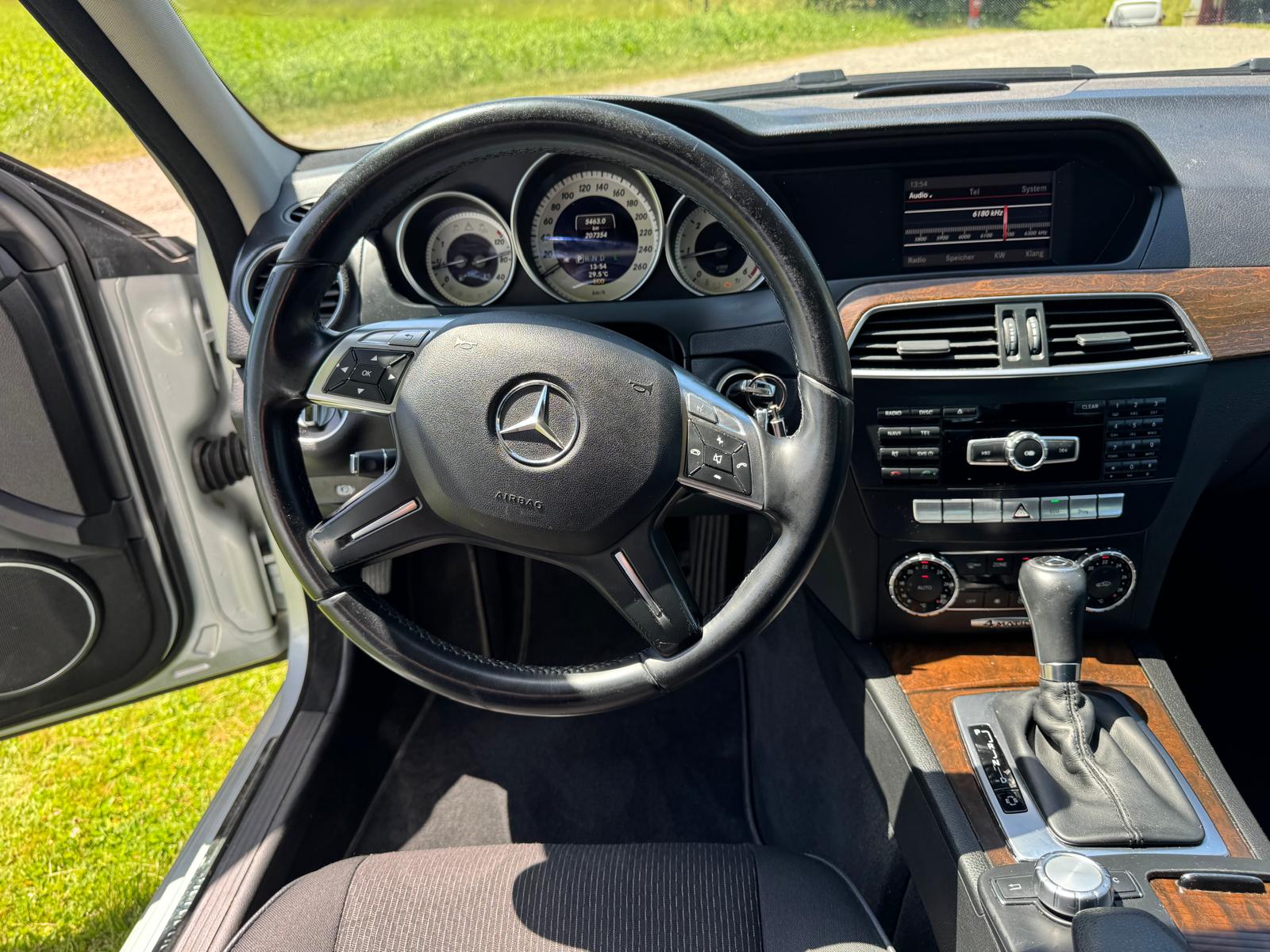 MERCEDES-BENZ C 250 CDI Elégance 4Matic 7G-Tronic-image-10