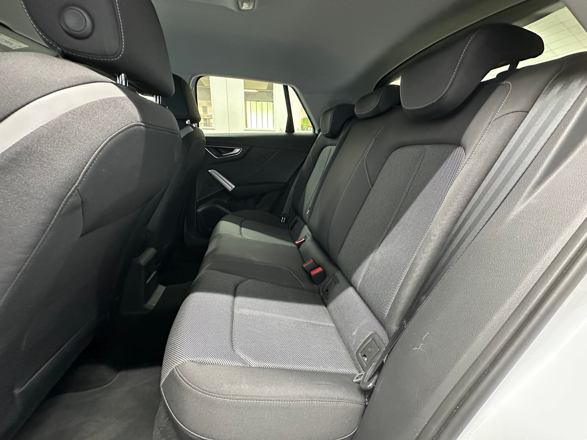 AUDI Q2 35 TFSI S line S-tronic-image-8