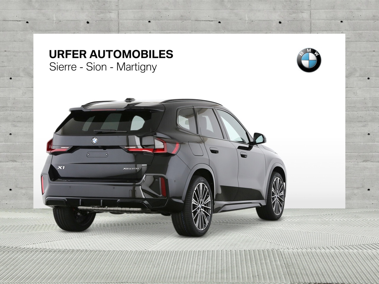BMW X1 xDrive 23i 48V M Sport Pro-image-1