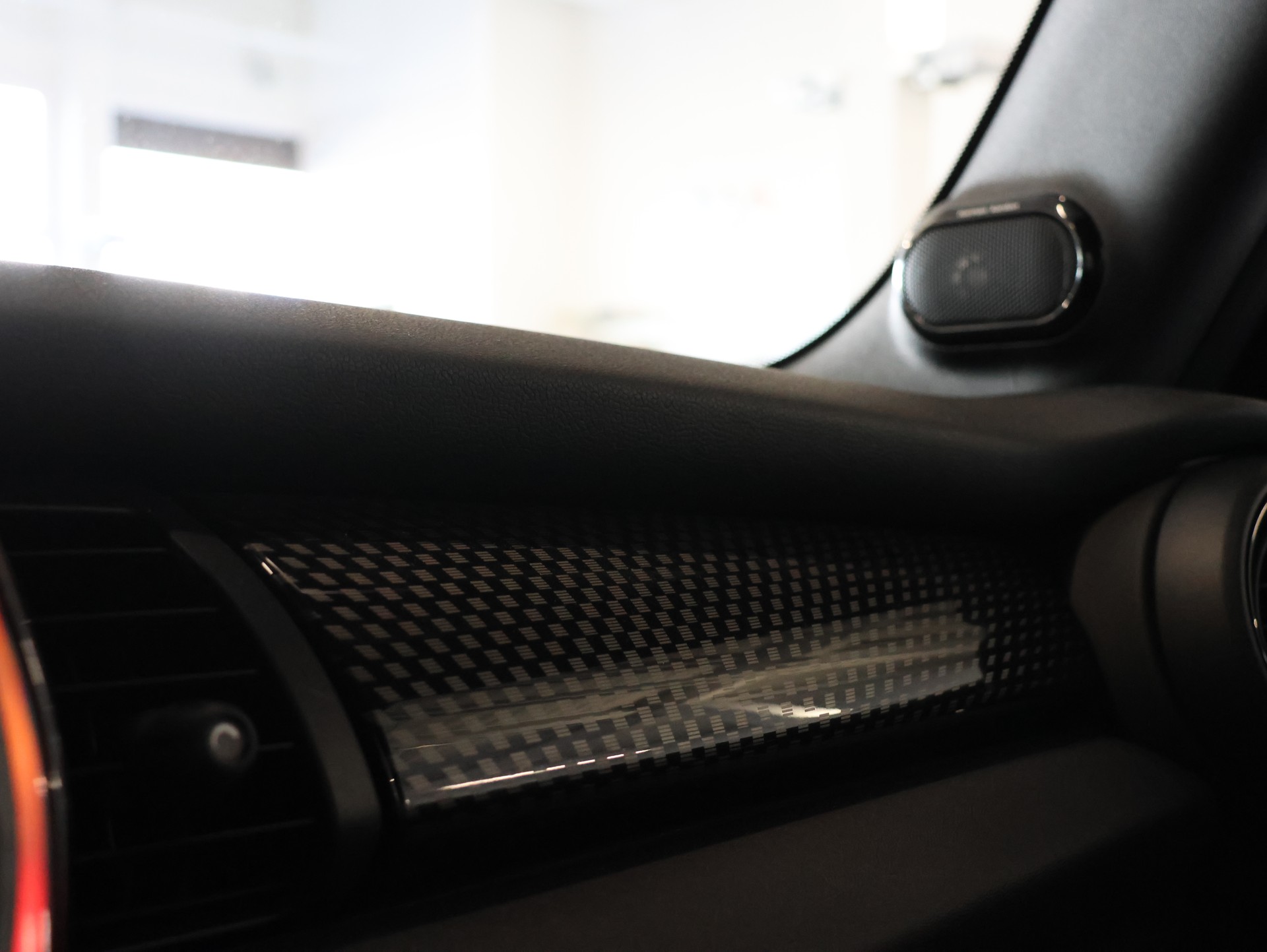 MINI Cooper John Cooper Works Cabriolet Steptronic *Harmon Cardon* Head-Up Display* *360 Kamera*-image-19