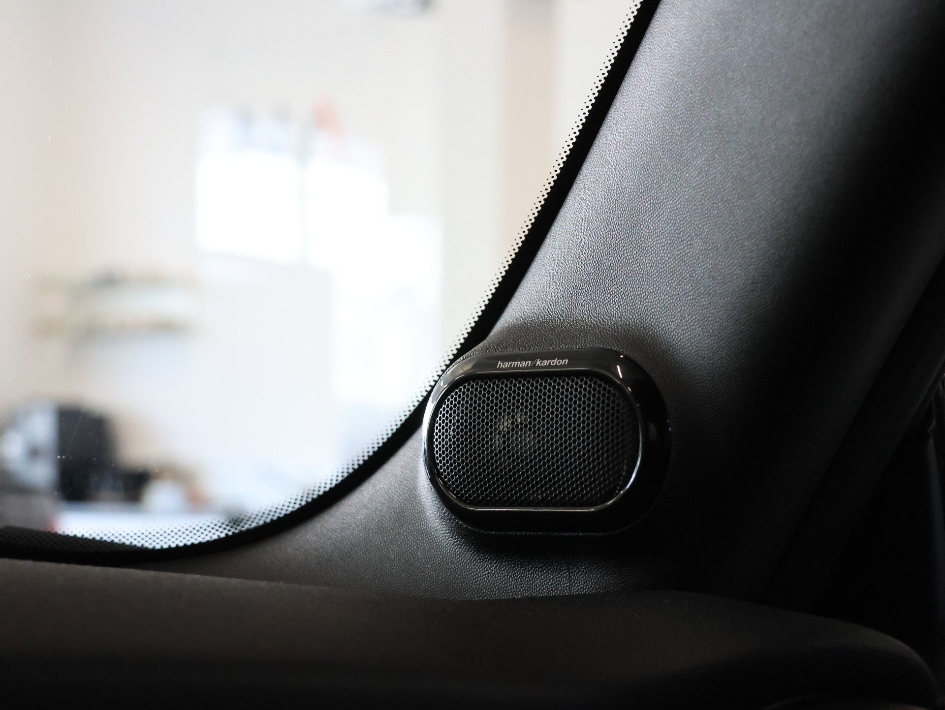 MINI Cooper John Cooper Works Cabriolet Steptronic *Harmon Cardon* Head-Up Display* *360 Kamera*-image-18