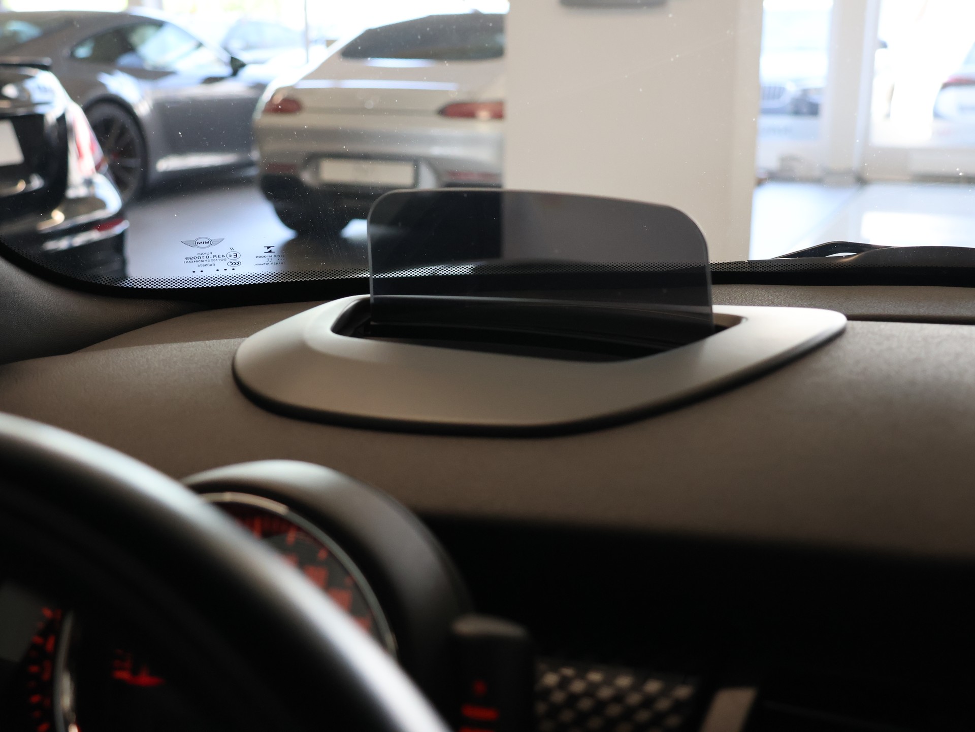 MINI Cooper John Cooper Works Cabriolet Steptronic *Harmon Cardon* Head-Up Display* *360 Kamera*-image-25