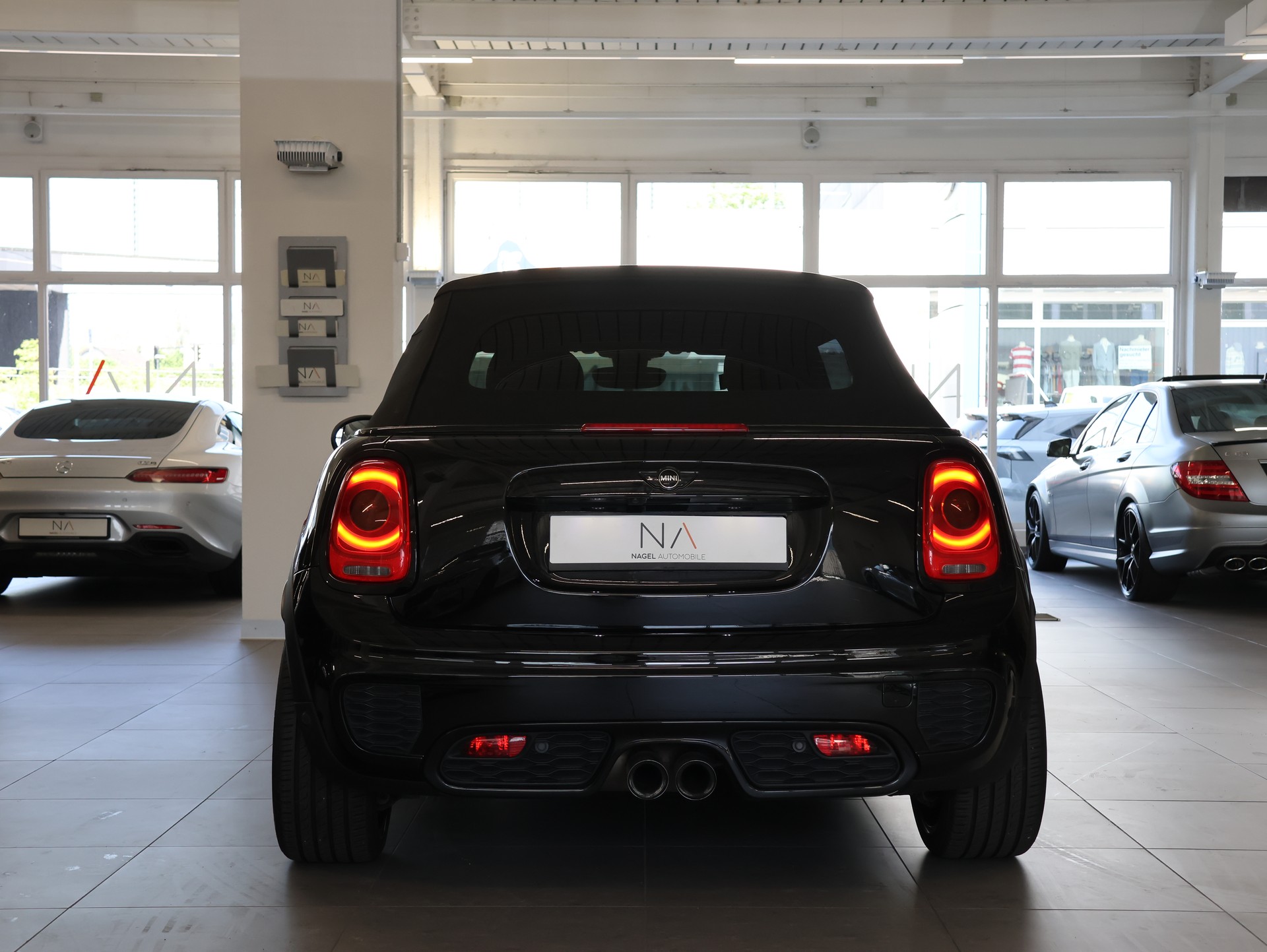 MINI Cooper John Cooper Works Cabriolet Steptronic *Harmon Cardon* Head-Up Display* *360 Kamera*-image-5
