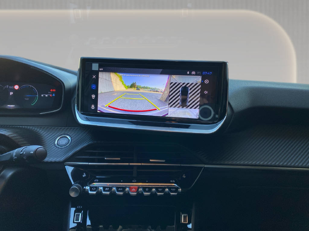 PEUGEOT 208 1.2 Hybrid 110 e-DCS6 Allure-image-13