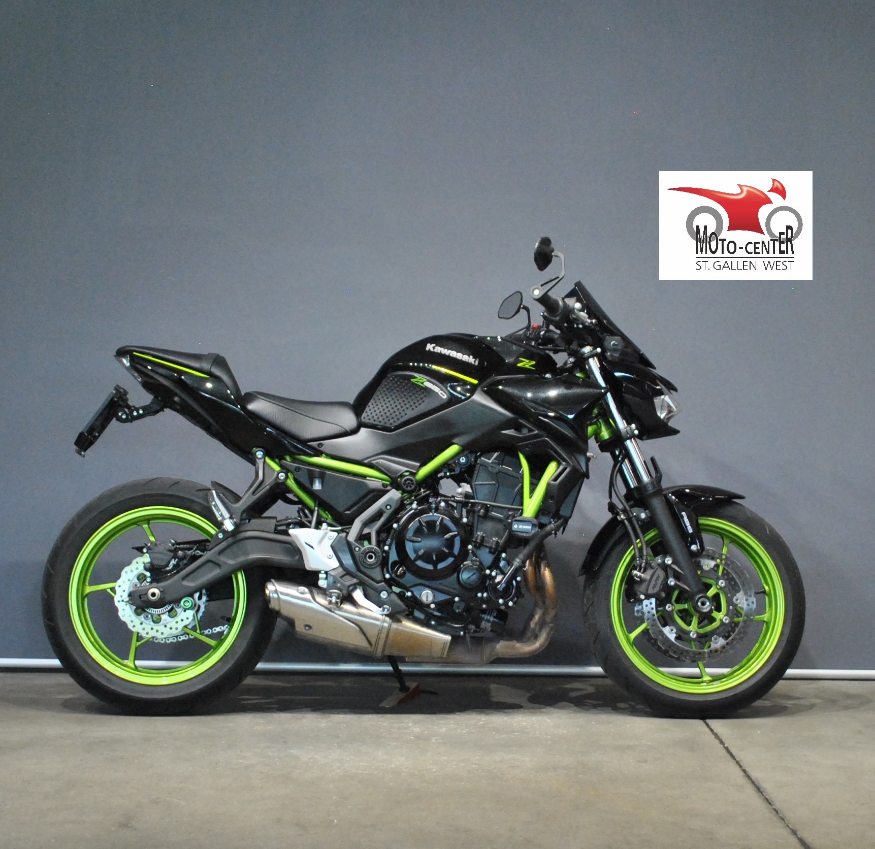 KAWASAKI Z 650 (35kW)-showroom-element-1
