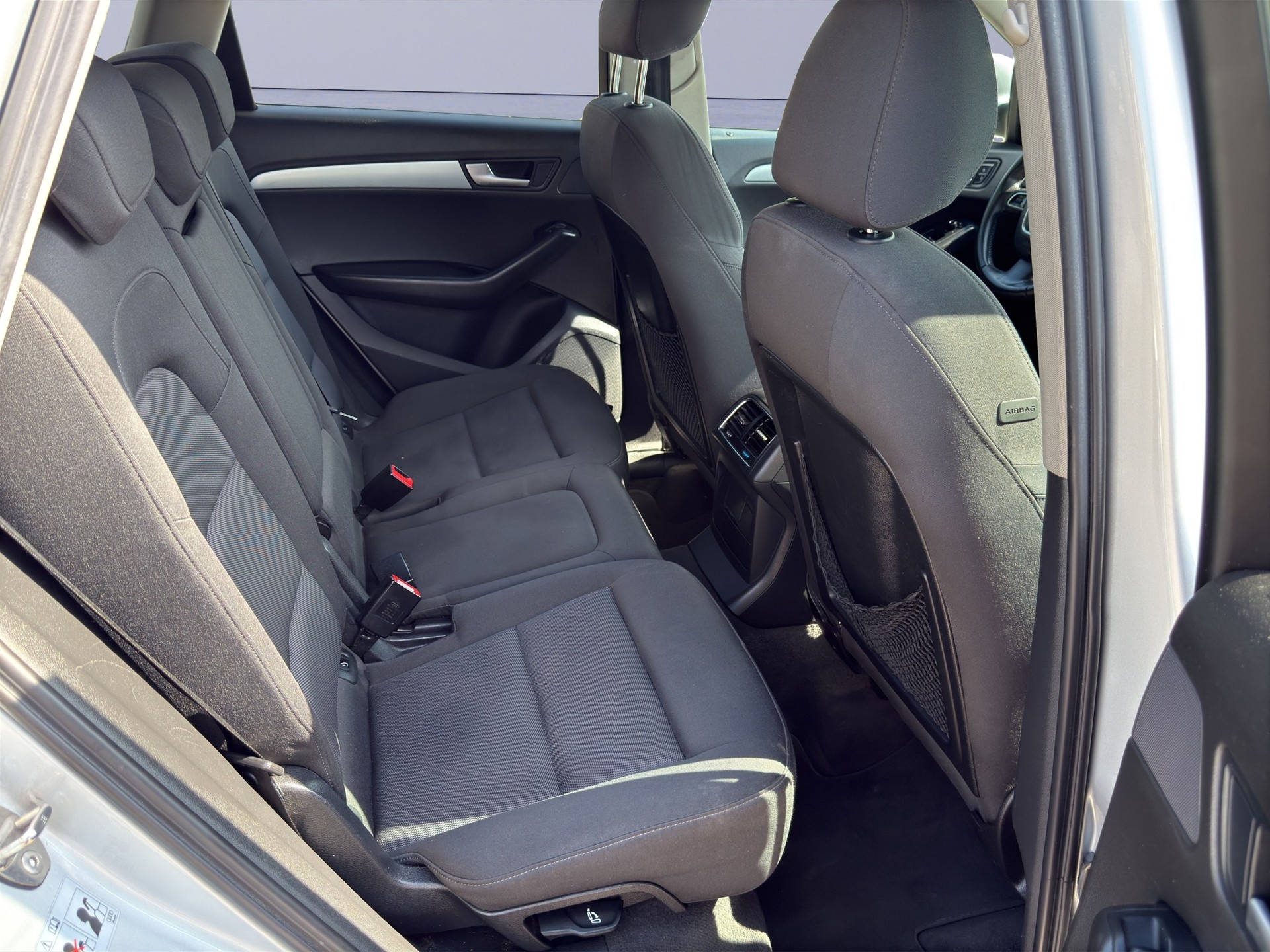 AUDI Q5 2.0 TFSI quattro S-tronic-image-13