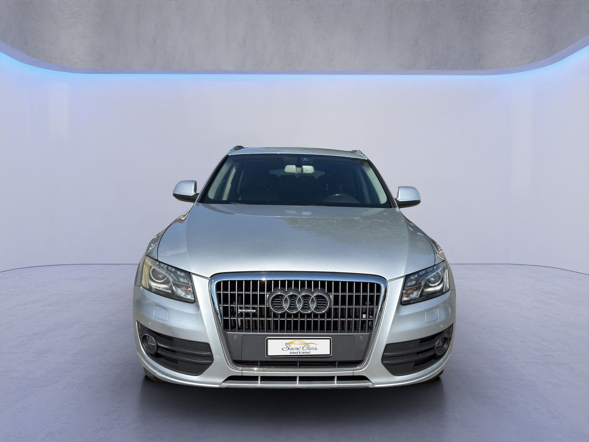 AUDI Q5 2.0 TFSI quattro S-tronic-image-2