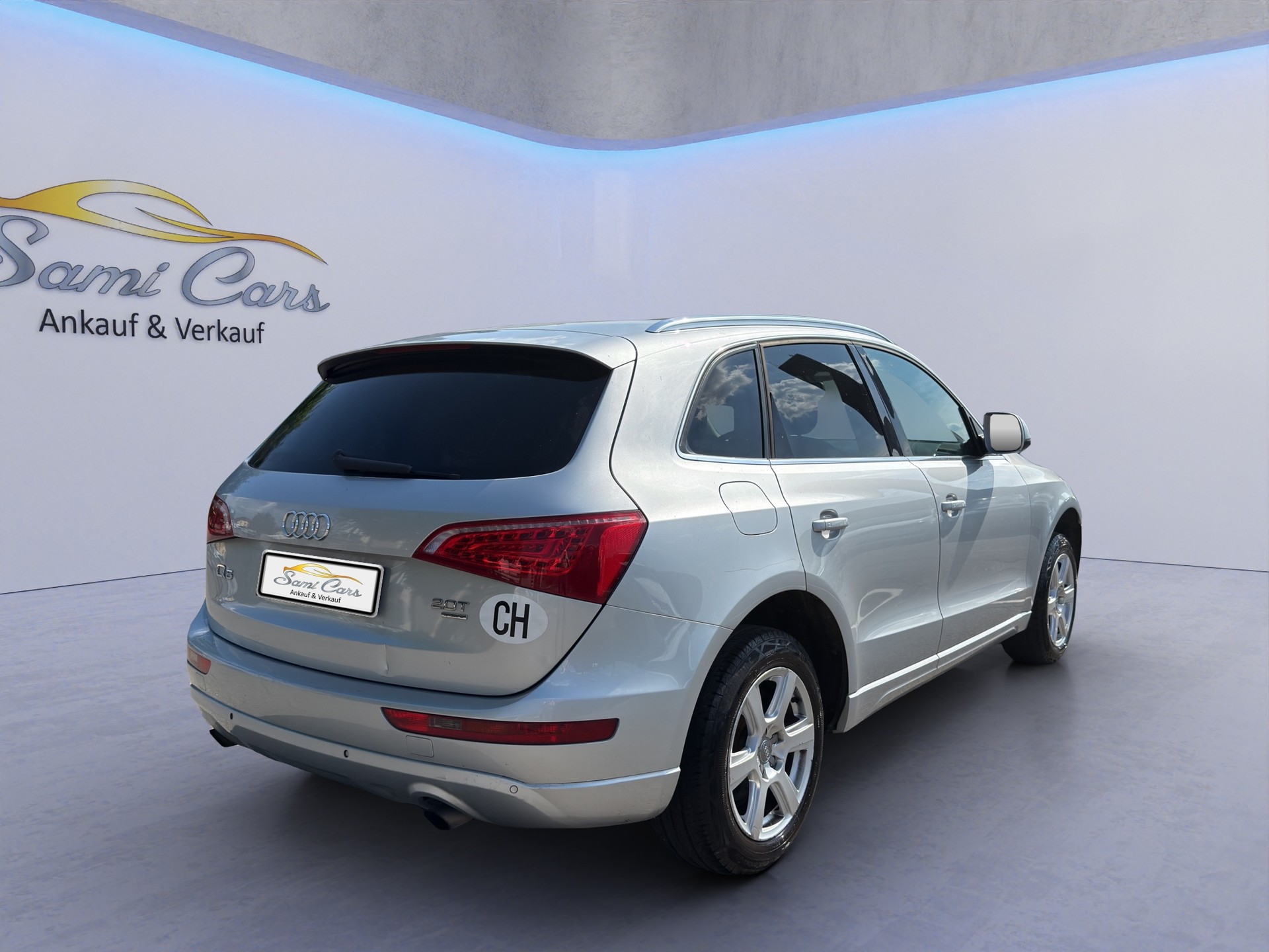 AUDI Q5 2.0 TFSI quattro S-tronic-image-6