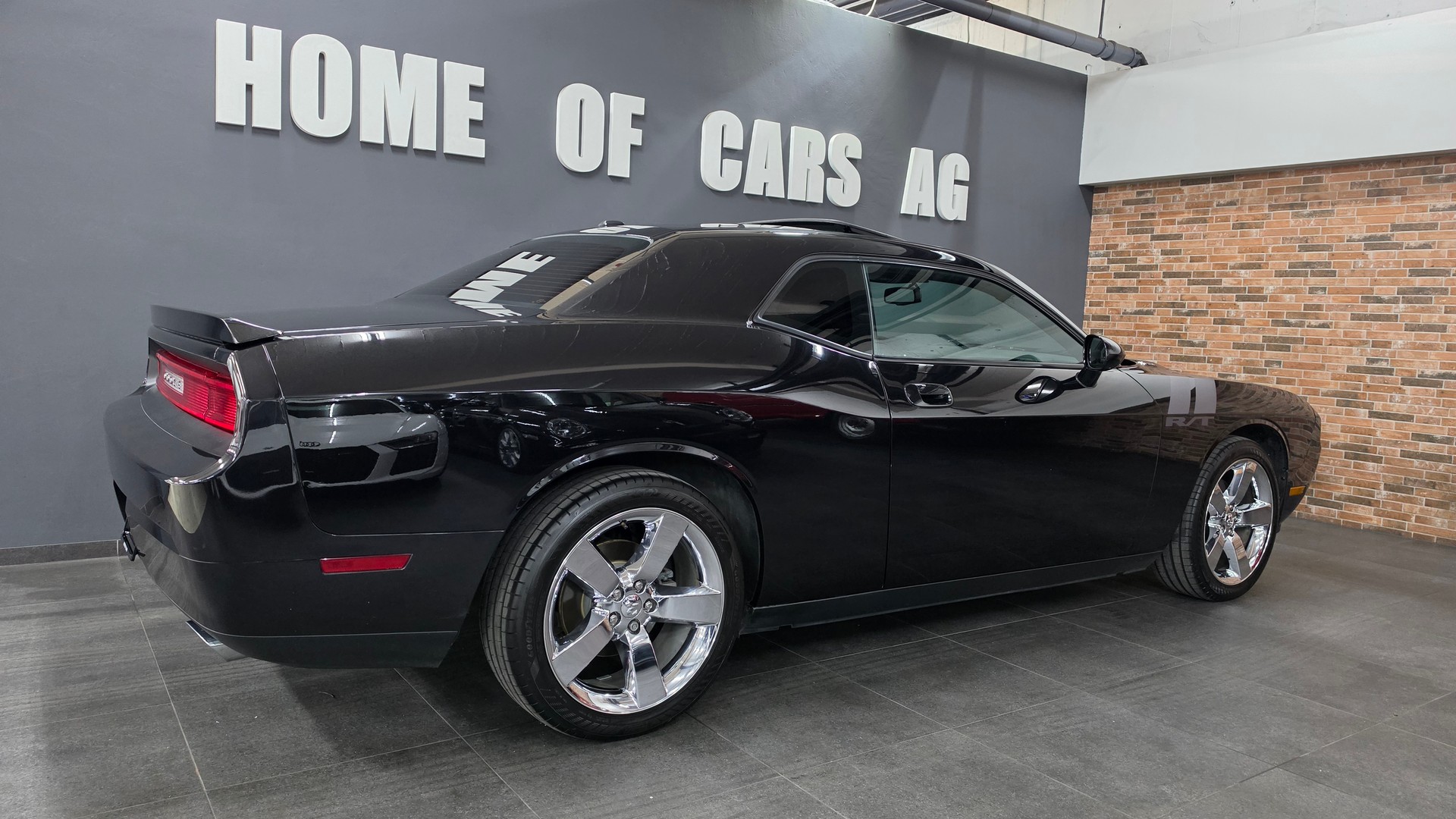 DODGE Challenger 5.7 V8 Hemi R/T-image-12