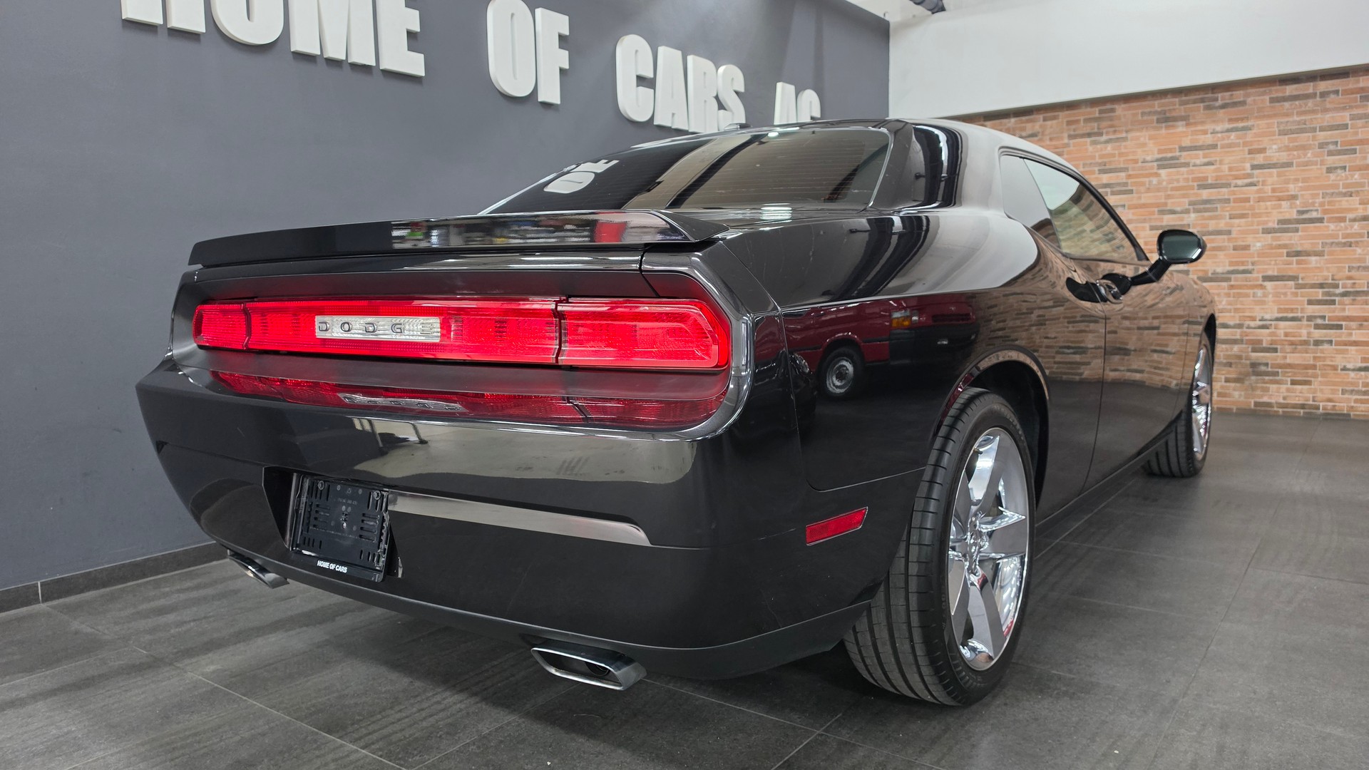 DODGE Challenger 5.7 V8 Hemi R/T-image-9