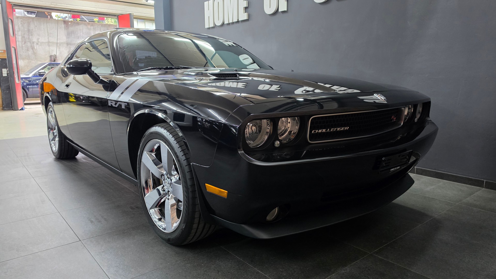 DODGE Challenger 5.7 V8 Hemi R/T-image-17
