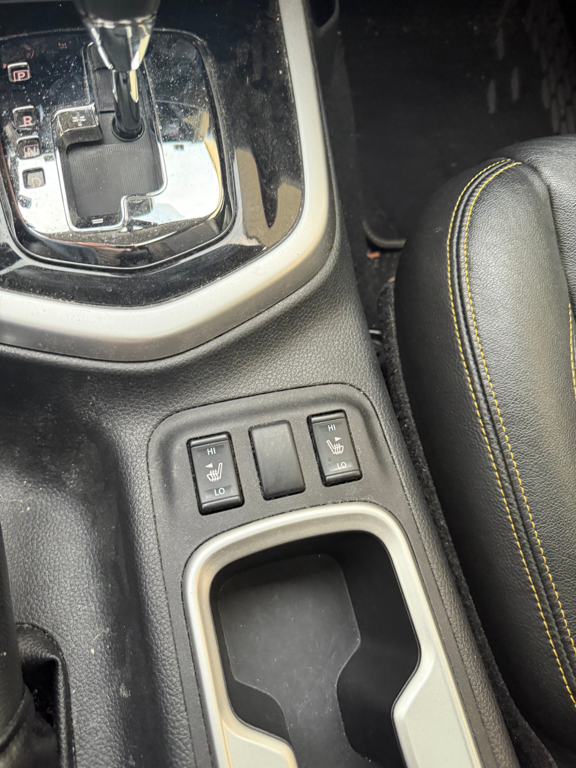 NISSAN Navara Double Cab N-Guard 2.3 dCi 4WD-image-10
