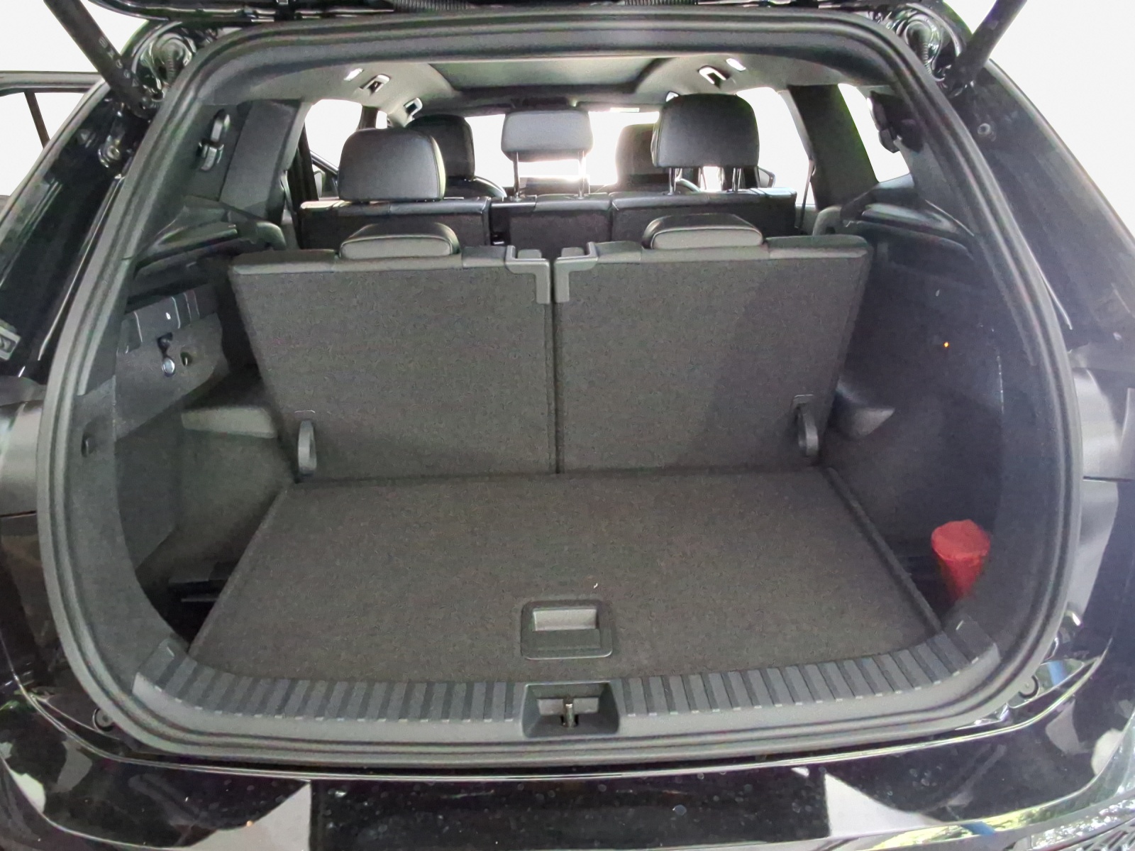VW Tayron 2.0 TDI SCR R-Line 4Motion DSG-image-12
