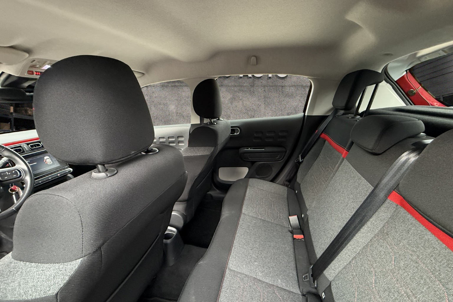 CITROEN C3 1.2i PureTech Shine-image-9