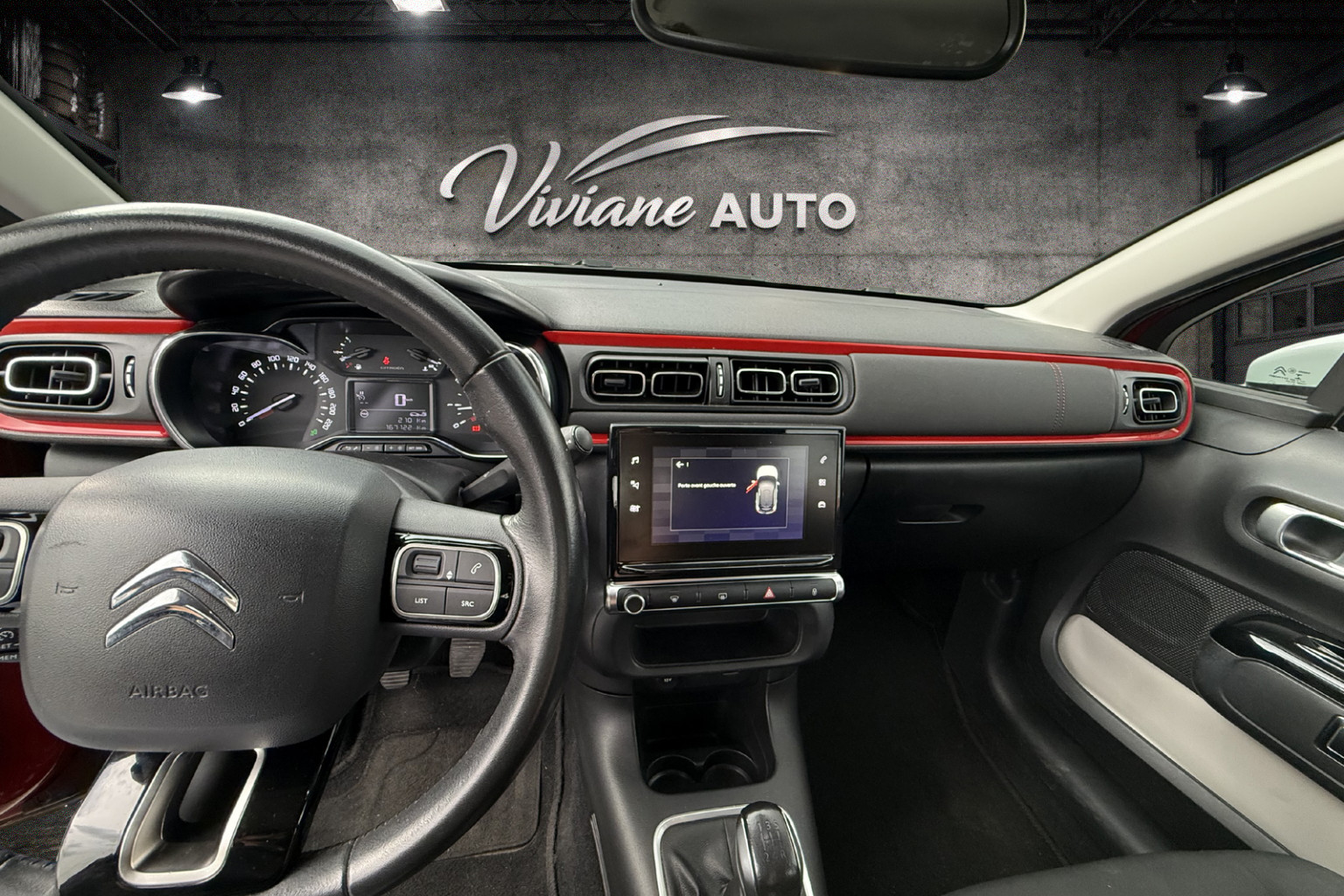 CITROEN C3 1.2i PureTech Shine-image-8