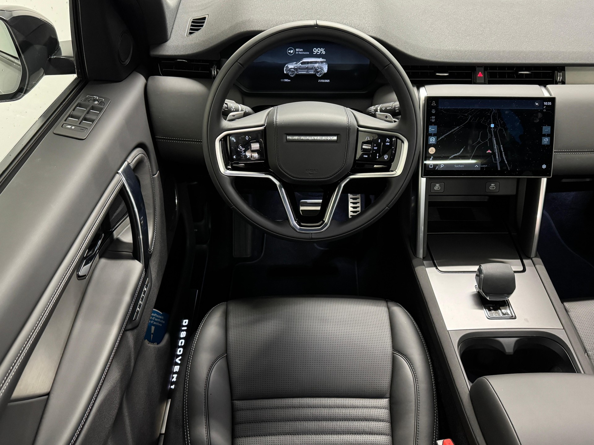 LAND ROVER Discovery Sport 1.5 T 270e Dynamic HSE-image-9