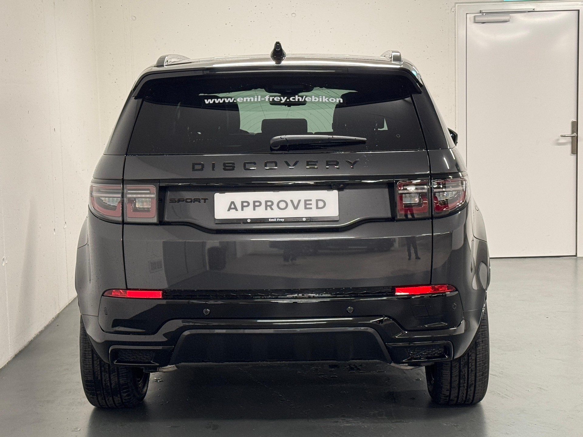 LAND ROVER Discovery Sport 1.5 T 270e Dynamic HSE-image-12