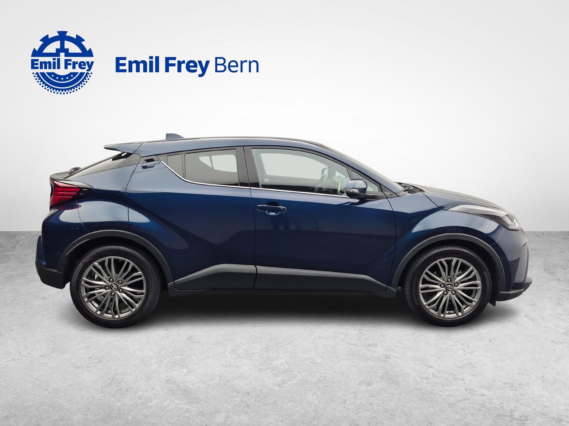 TOYOTA C-HR 2.0 VVTi HSD Premium-image-5