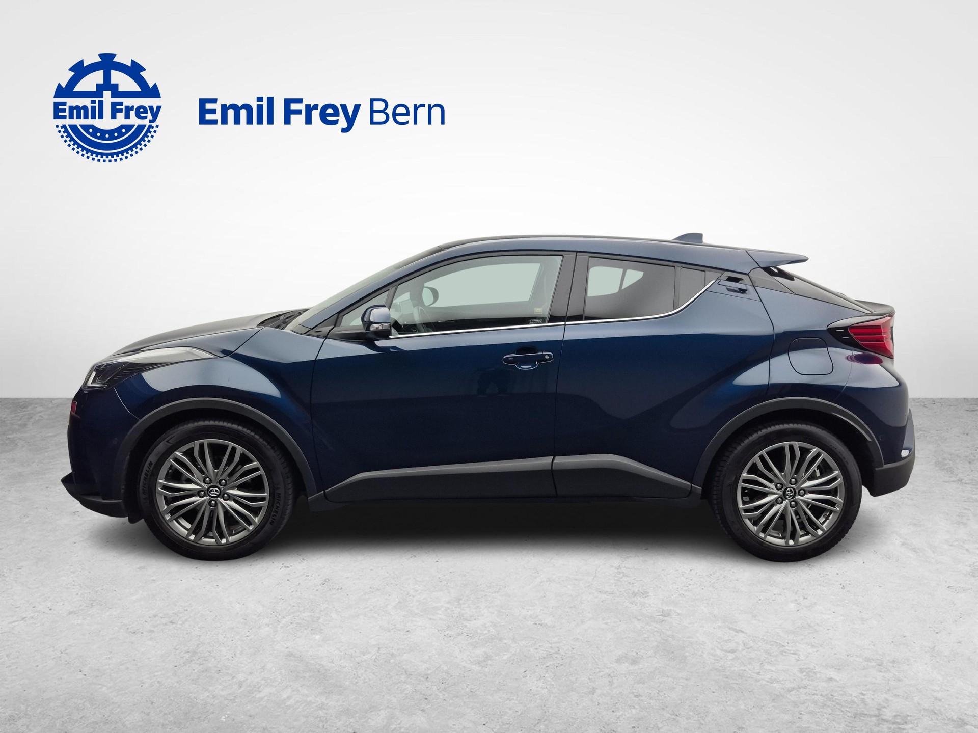 TOYOTA C-HR 2.0 VVTi HSD Premium-image-1