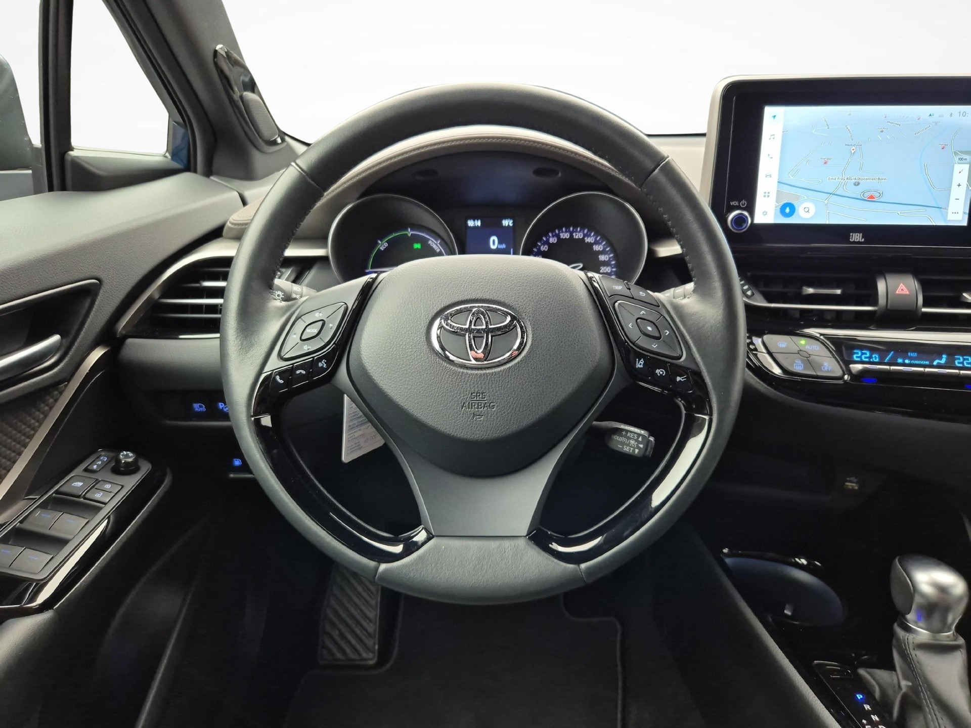 TOYOTA C-HR 2.0 VVTi HSD Premium-image-9