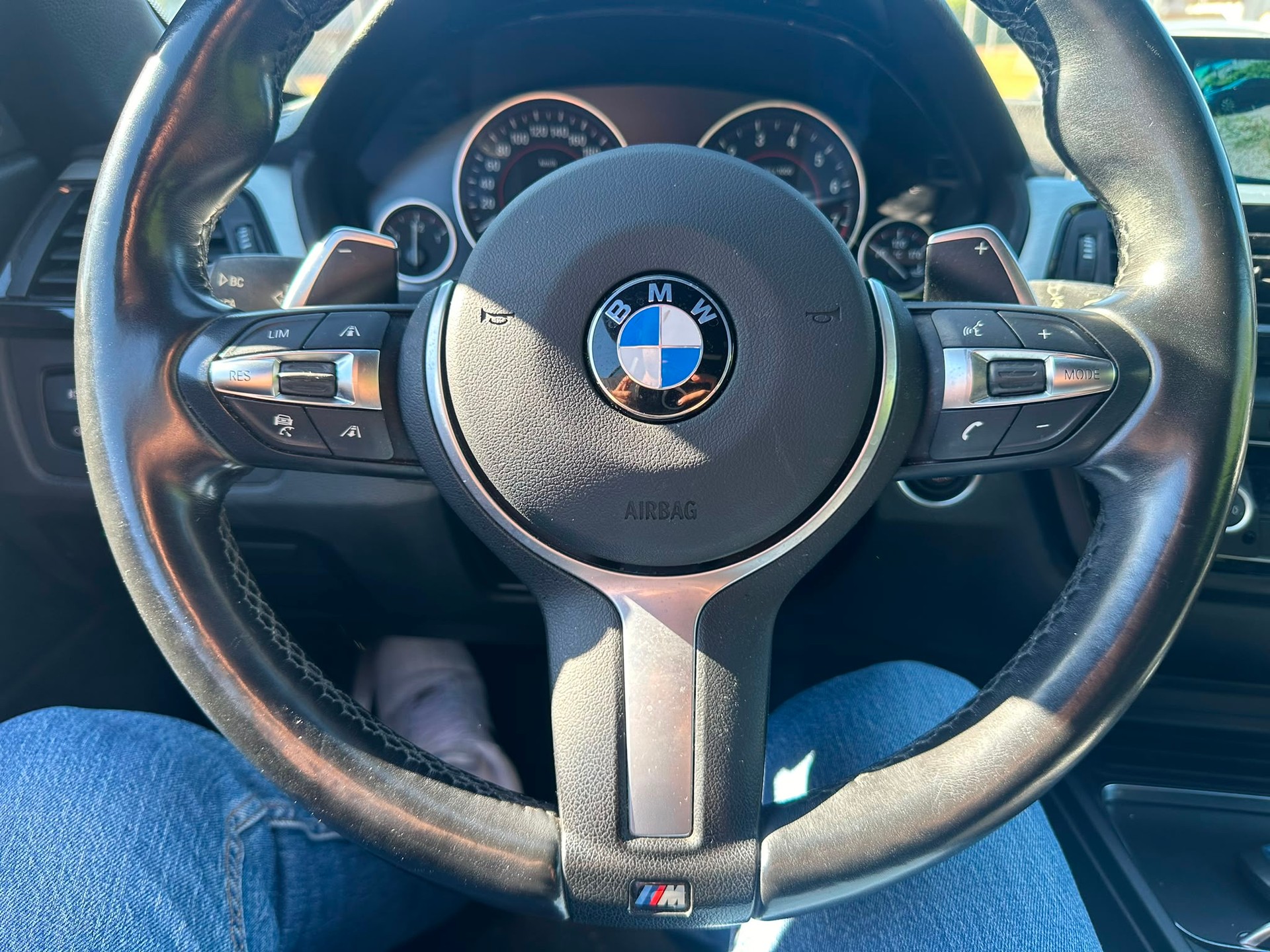 BMW 435i Cabriolet xDrive M Sport Steptronic-image-16