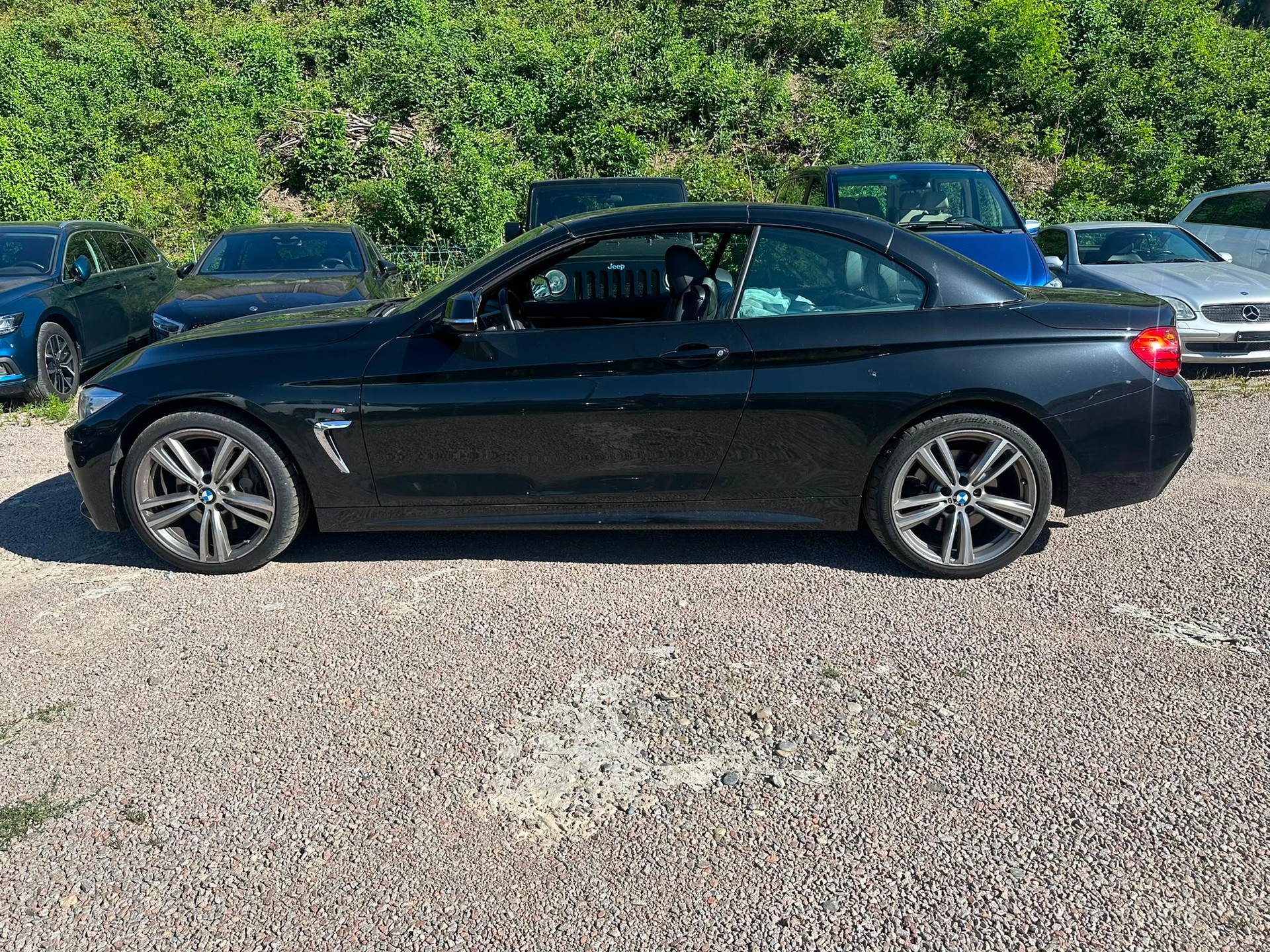 BMW 435i Cabriolet xDrive M Sport Steptronic-image-1