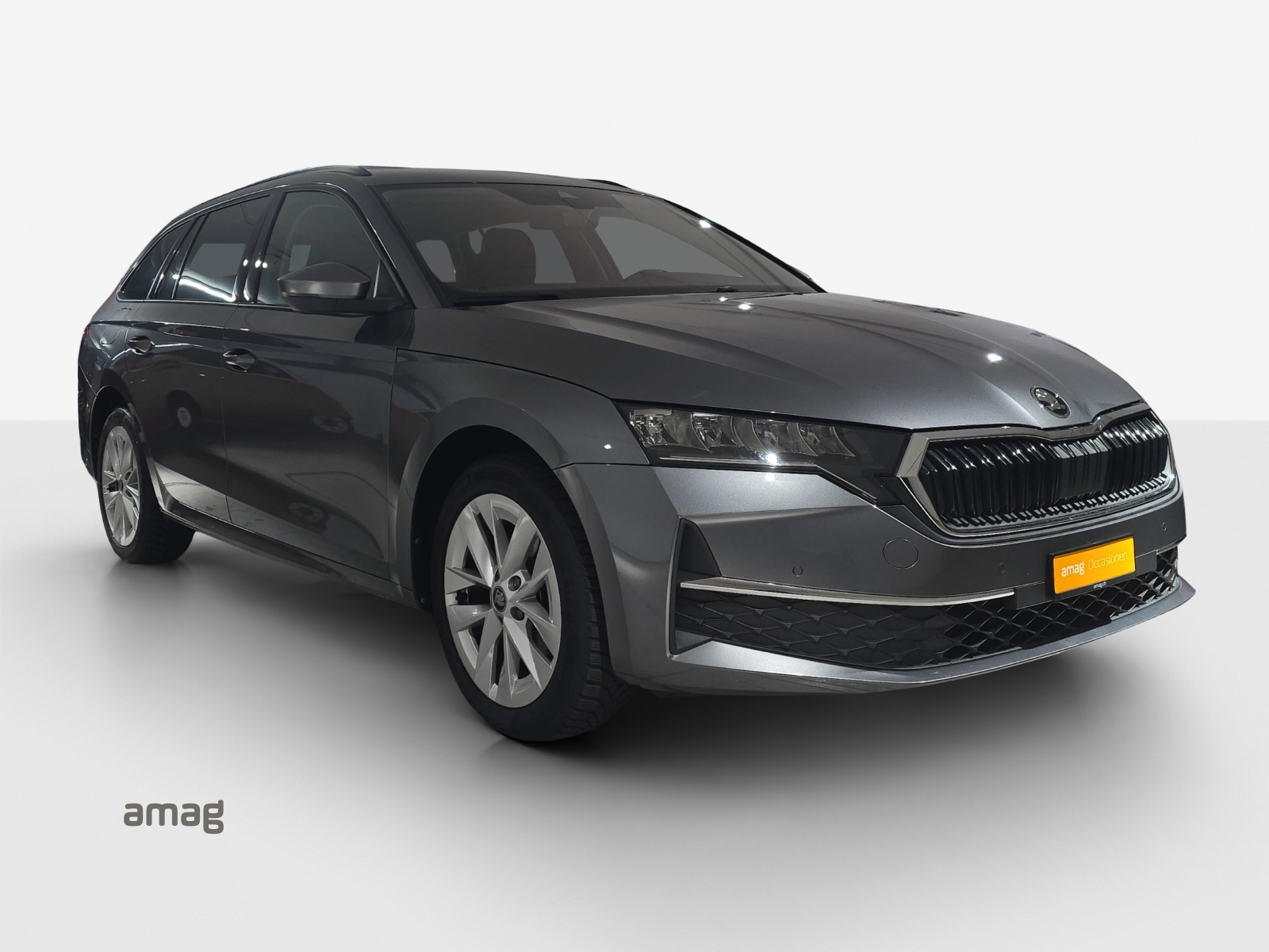 SKODA Octavia Combi 1.5 TSI mHEV DSG Dynamic-image-5