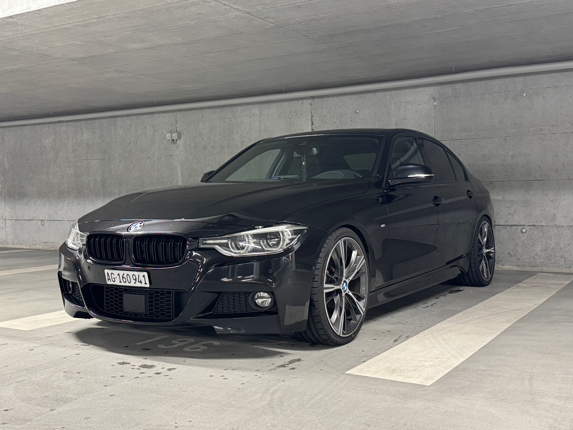 BMW 340i xDrive-image-1