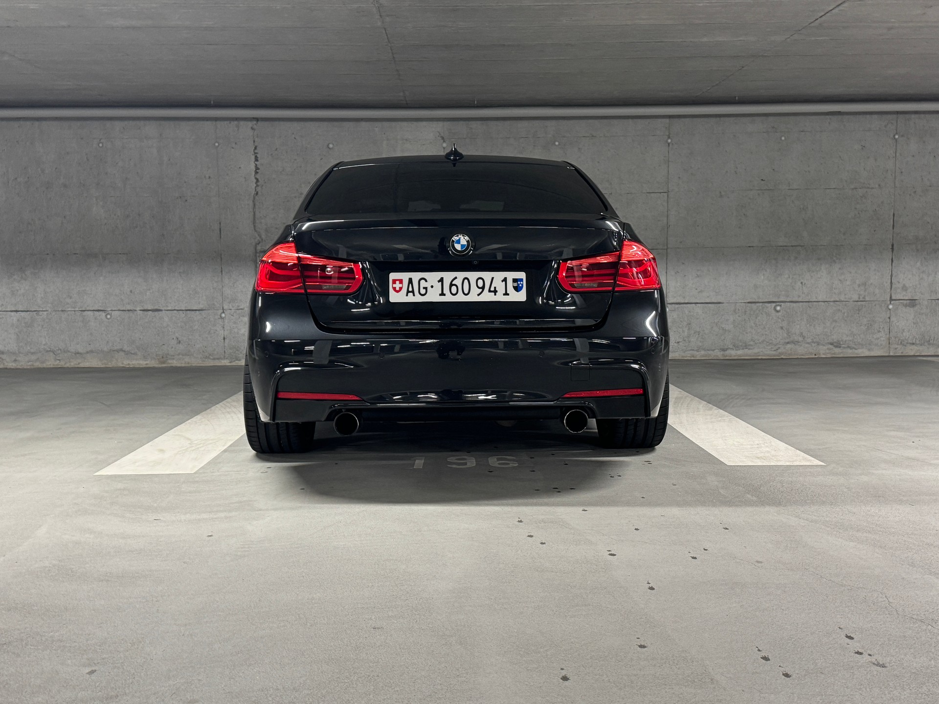 BMW 340i xDrive-image-3