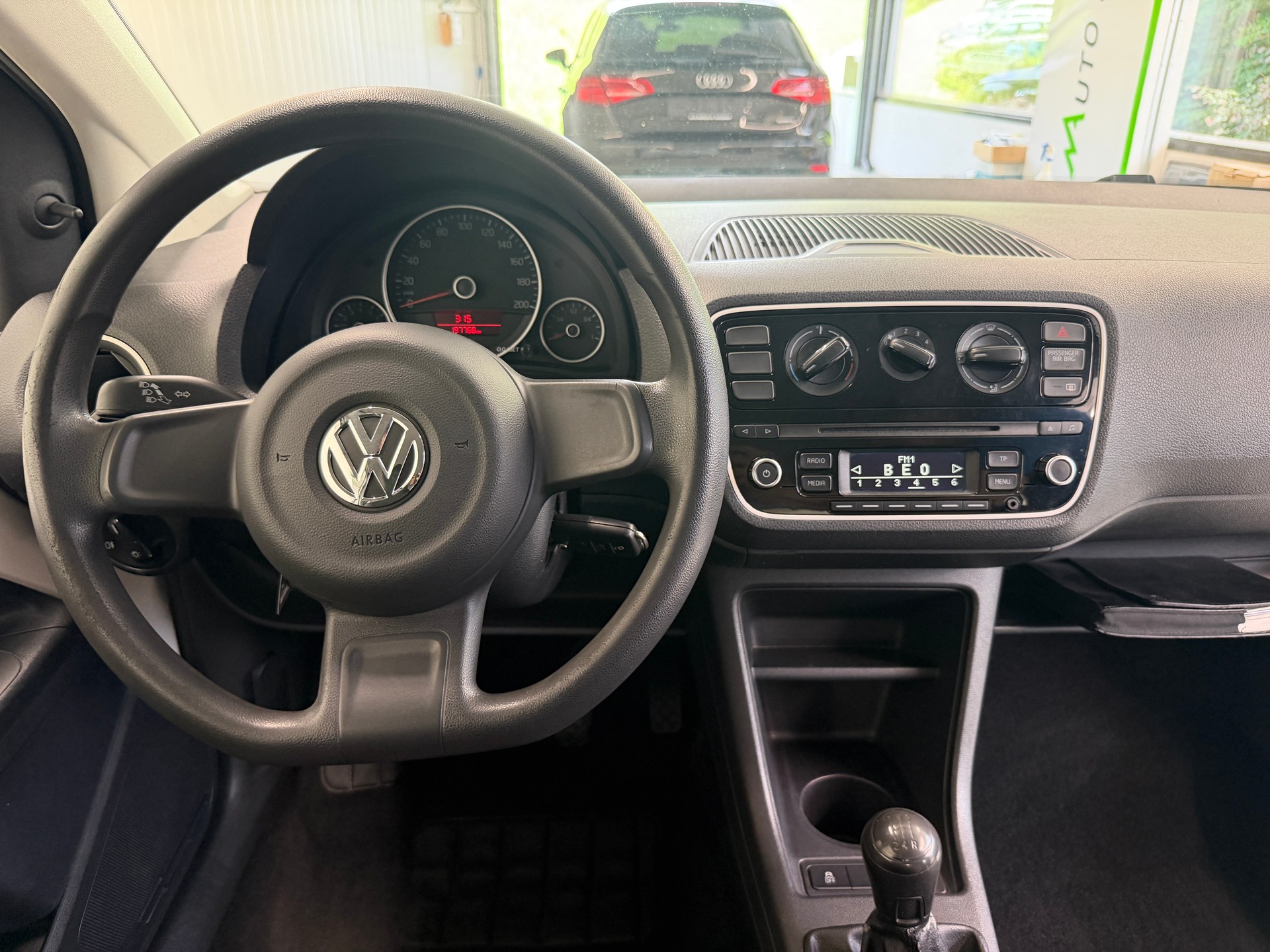 VW Up 1.0 take up-image-17