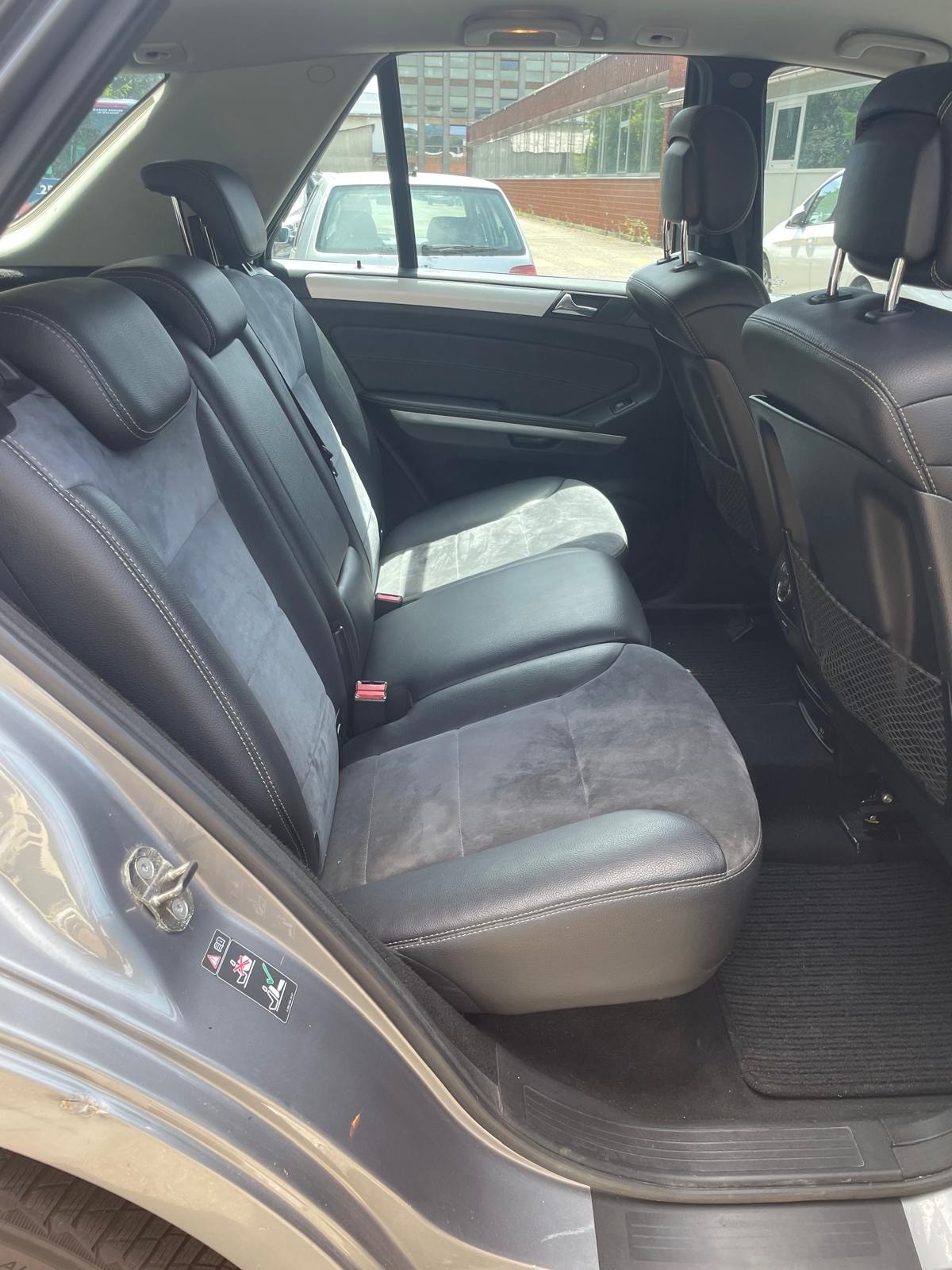 MERCEDES-BENZ ML 350 CDI 4Matic 7G-Tronic-image-4