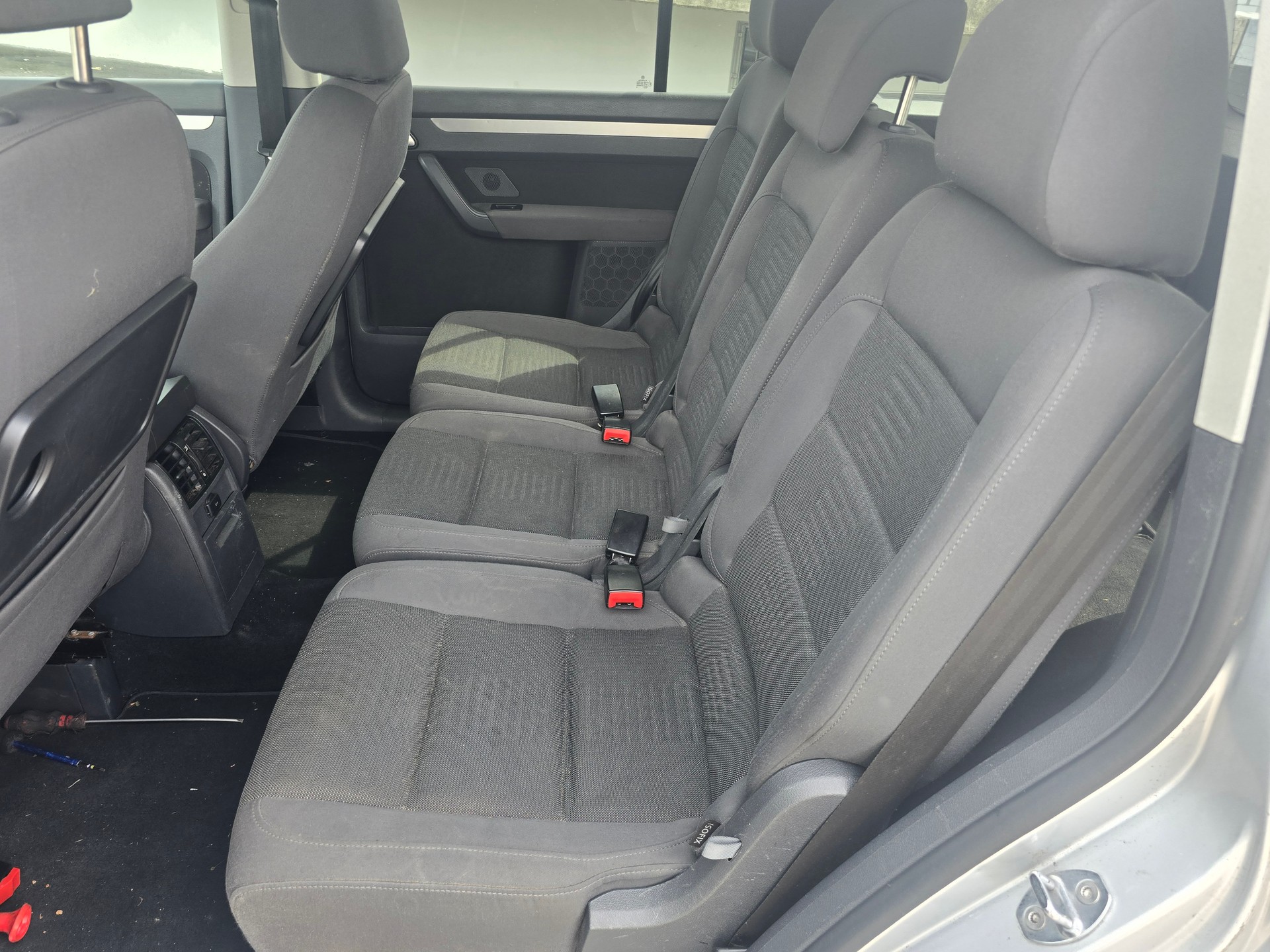 VW Touran 2.0 TDI Trendline-image-6