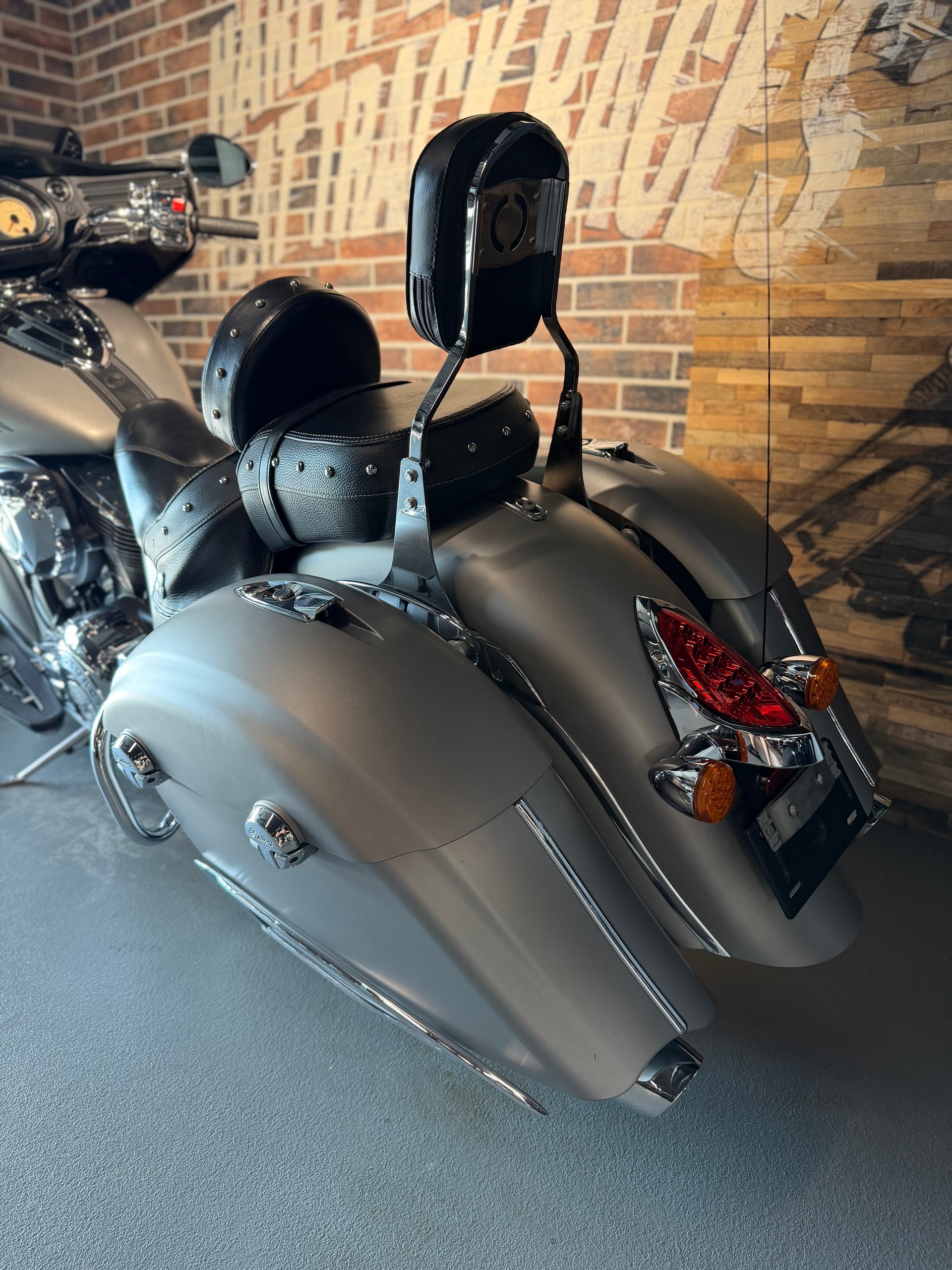 INDIAN Chieftain-image-5