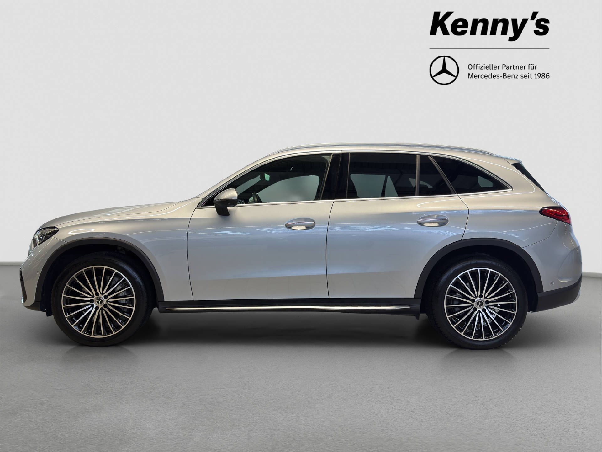 MERCEDES-BENZ GLC 220 d AMG Line 4MATIC-image-2