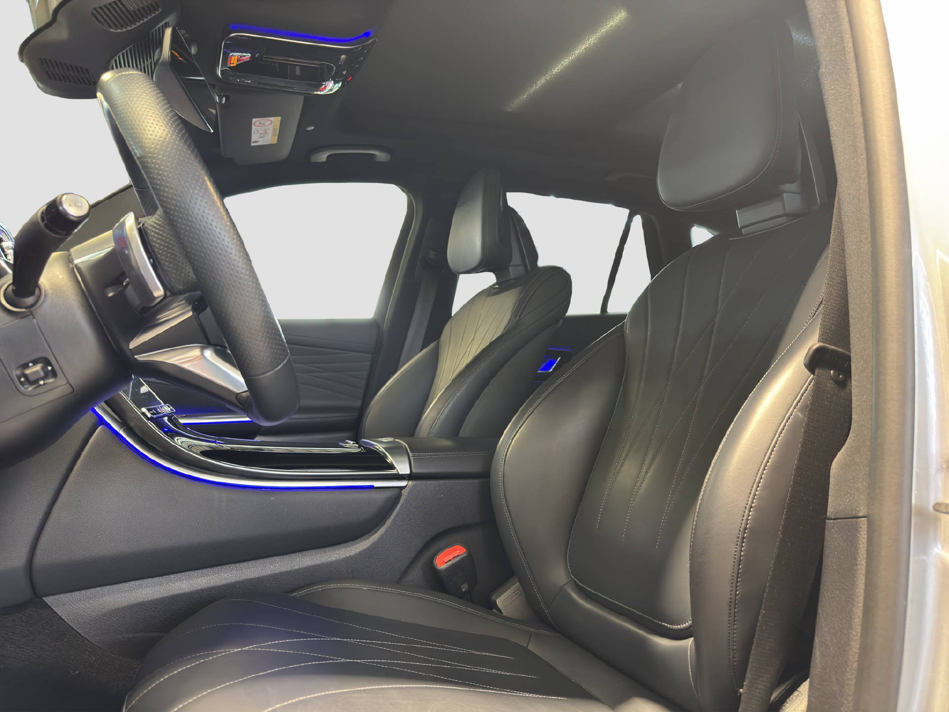 MERCEDES-BENZ GLC 220 d AMG Line 4MATIC-image-11
