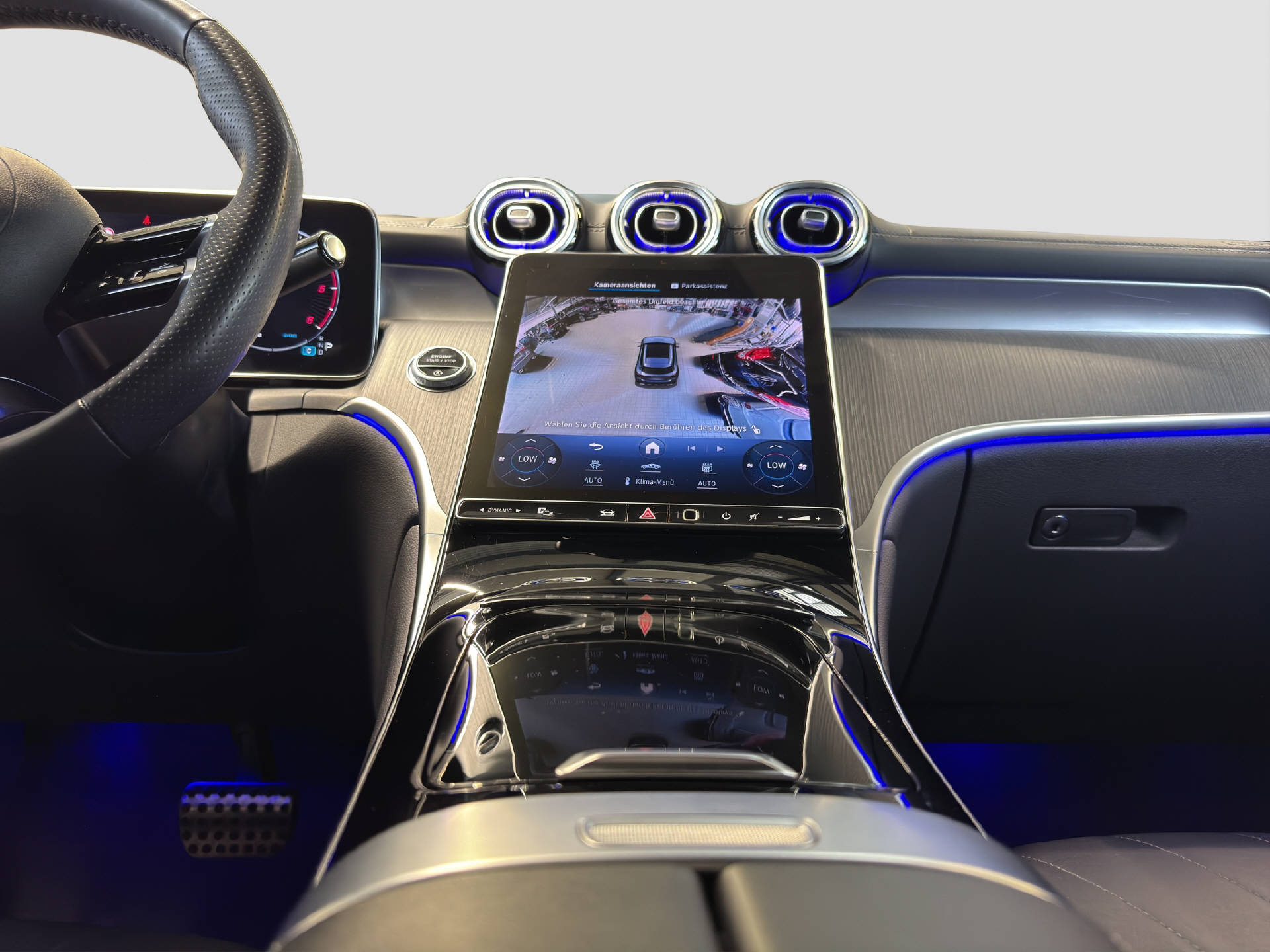 MERCEDES-BENZ GLC 220 d AMG Line 4MATIC-image-9