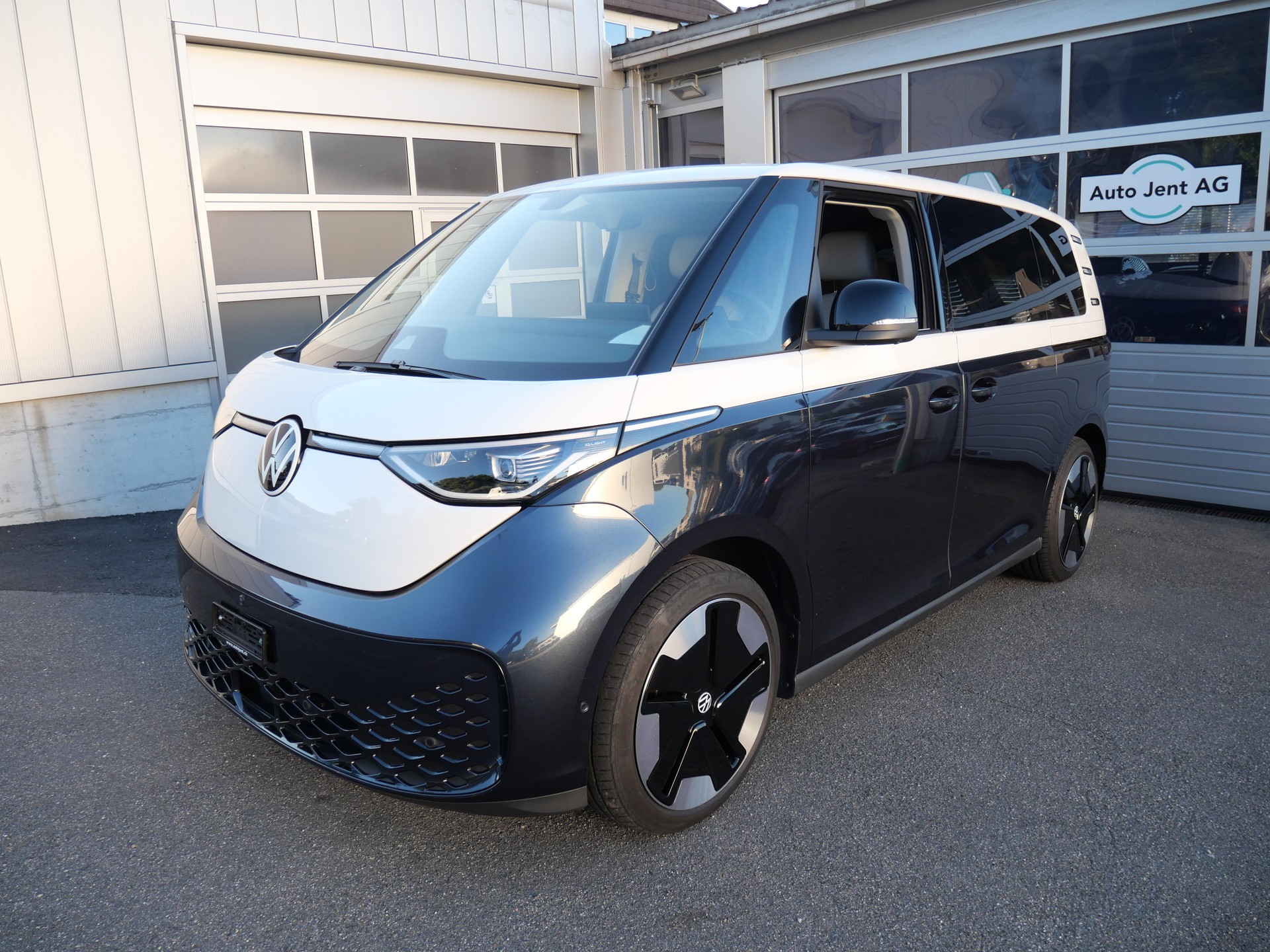 VW ID.Buzz NWB Pro *CH-Auto, Vollausstattung*-image-0