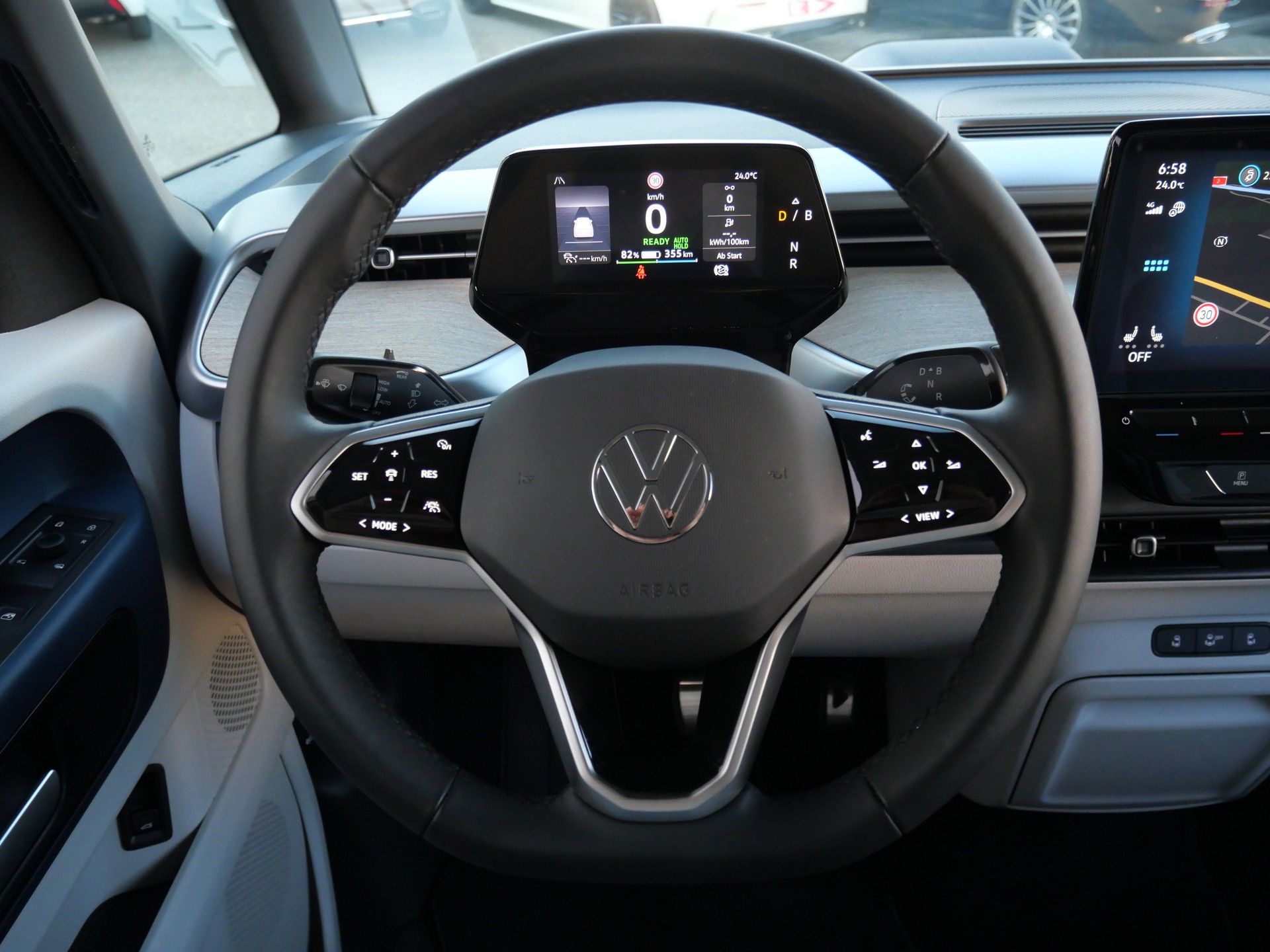 VW ID.Buzz NWB Pro *CH-Auto, Vollausstattung*-image-29