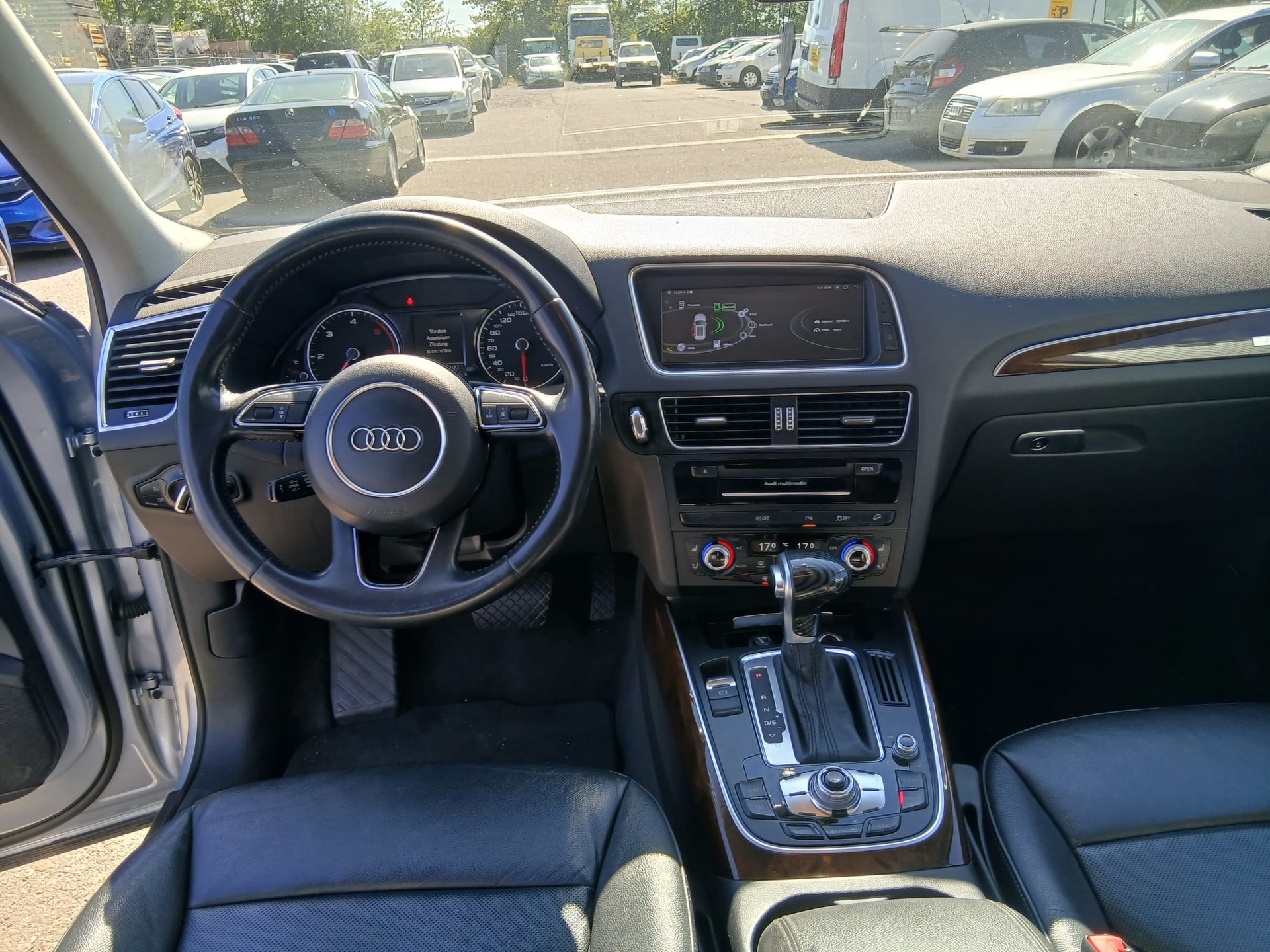 AUDI Q5 2.0 TDI quattro S-tronic-image-3