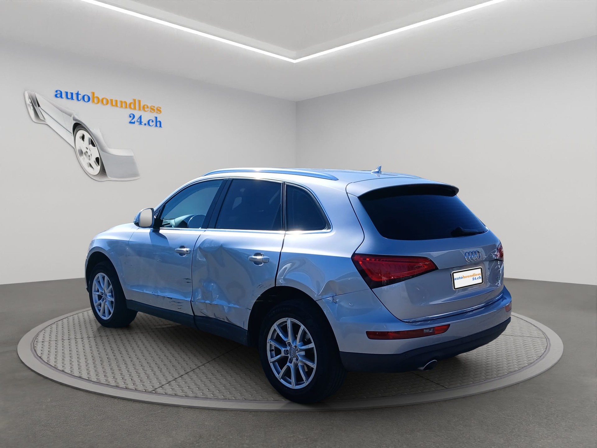 AUDI Q5 2.0 TDI quattro S-tronic-image-1