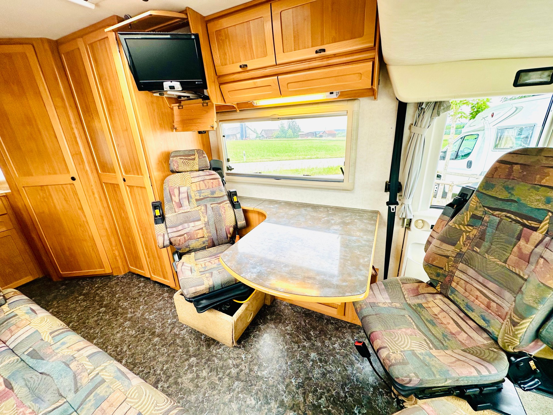 FIAT 2.5TDi 116PS HYMER E510 ***frisch ab MFK-ab Service-Gas-Test*** TOP GEPFLEGT-image-9
